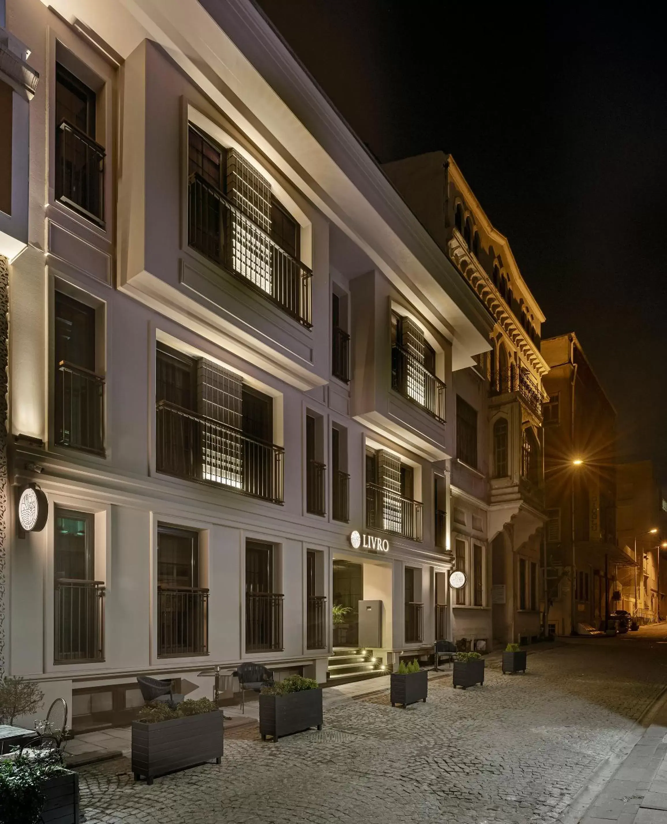 Property building in Livro Hotel Property building in Livro Hotel