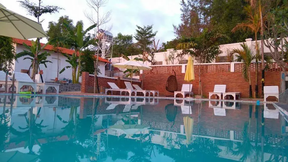Swimming Pool in Miana Resort Phu Quoc