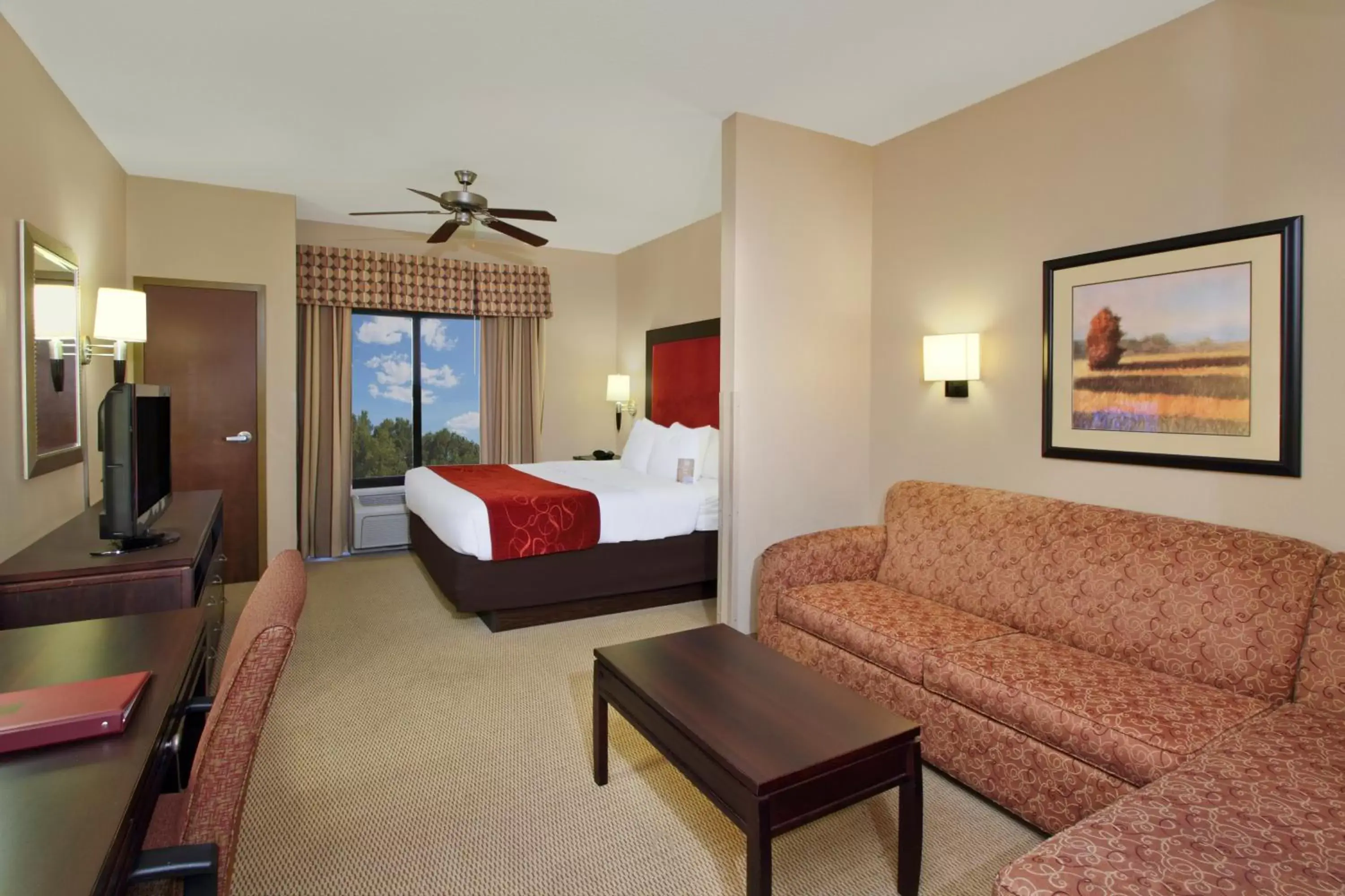 King Suite - Non-Smoking in Comfort Suites DFW N/Grapevine