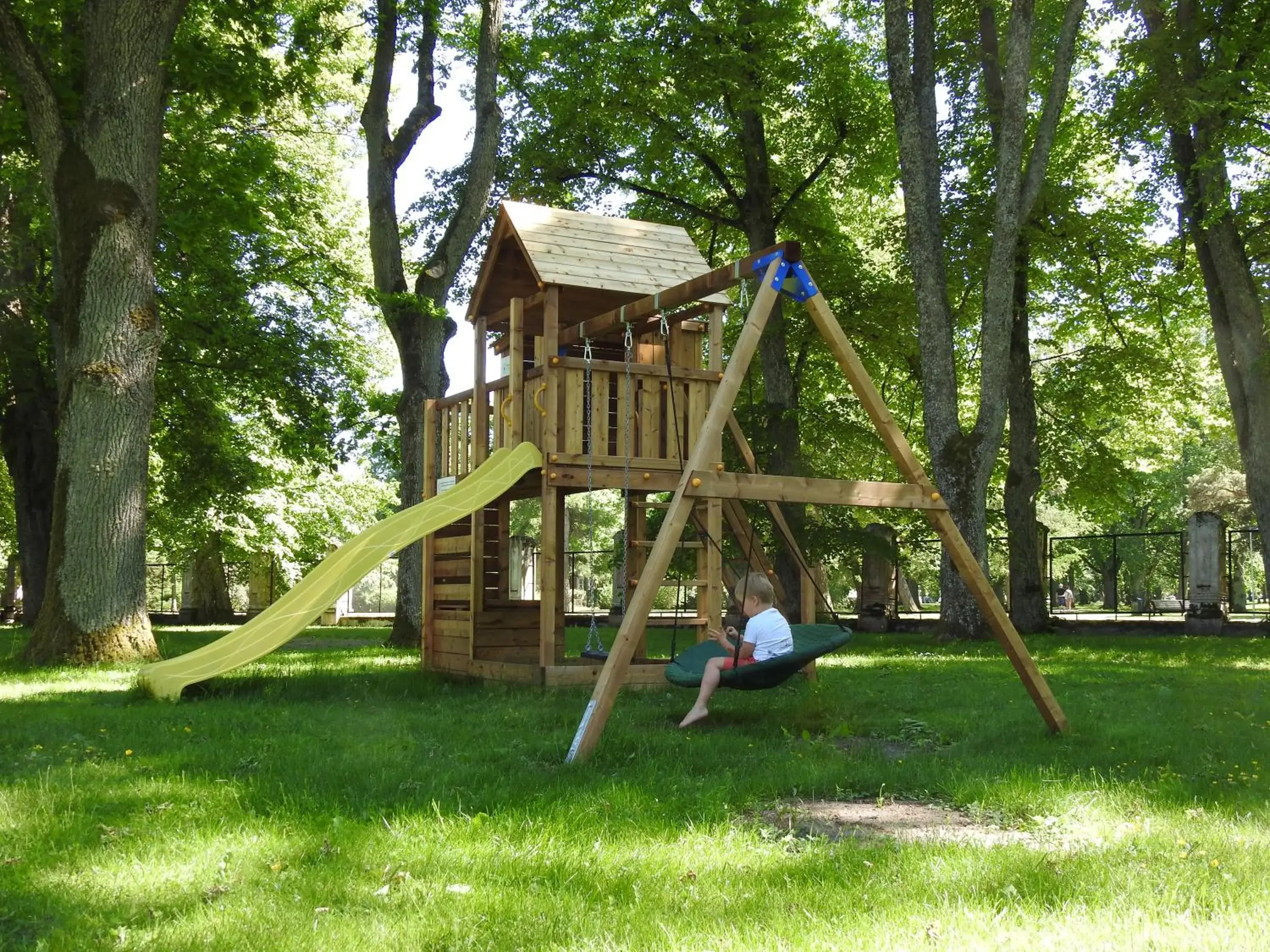 Children play ground, Children's Play Area in Villa Ammende Restaurant and Hotel