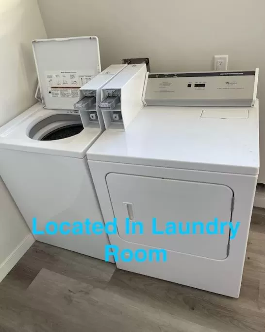 Kitchen/Kitchenette in Next to San Diego Downtown - Cali King Size Studio