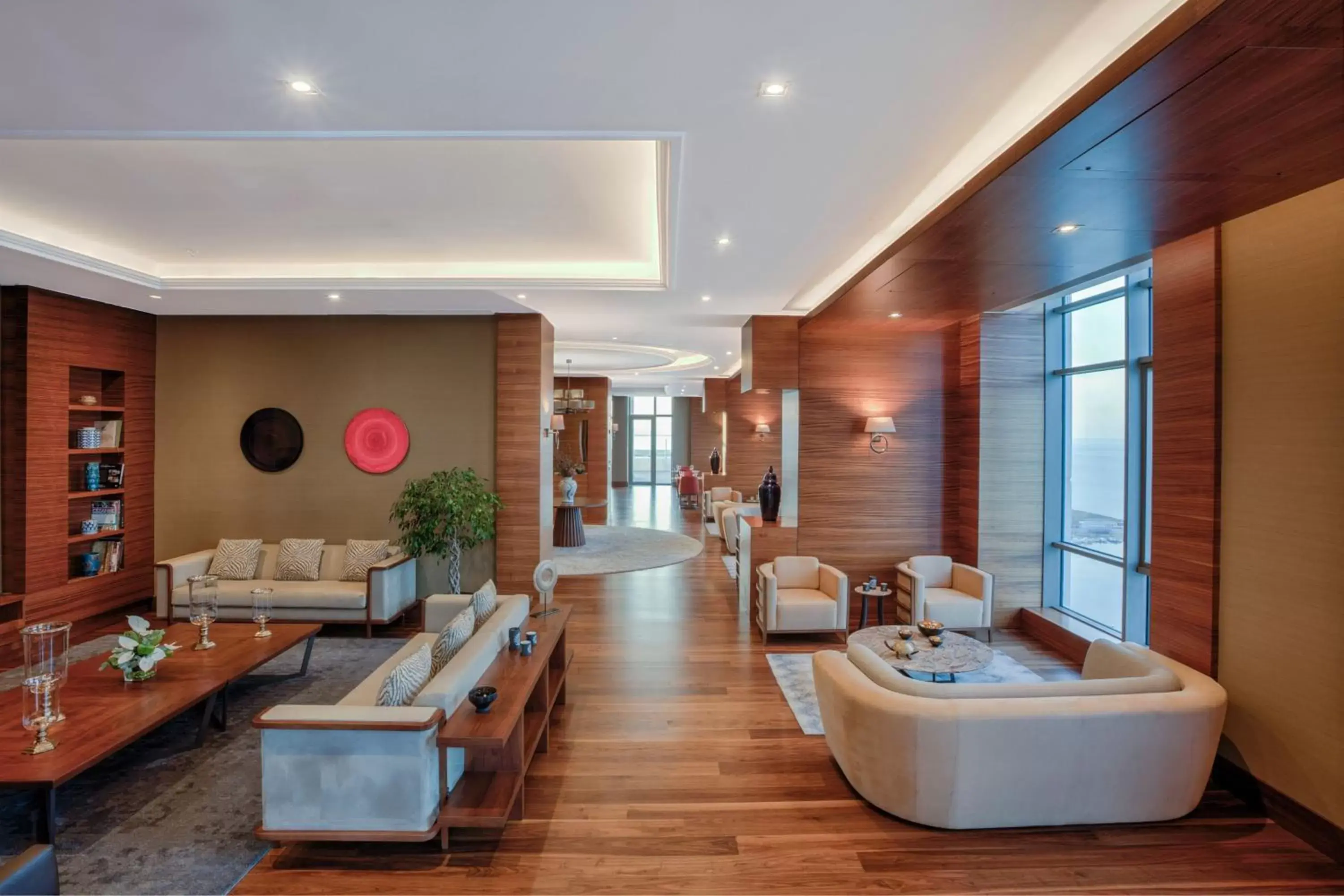 Lounge or bar in Sheraton Grand Samsun Hotel
