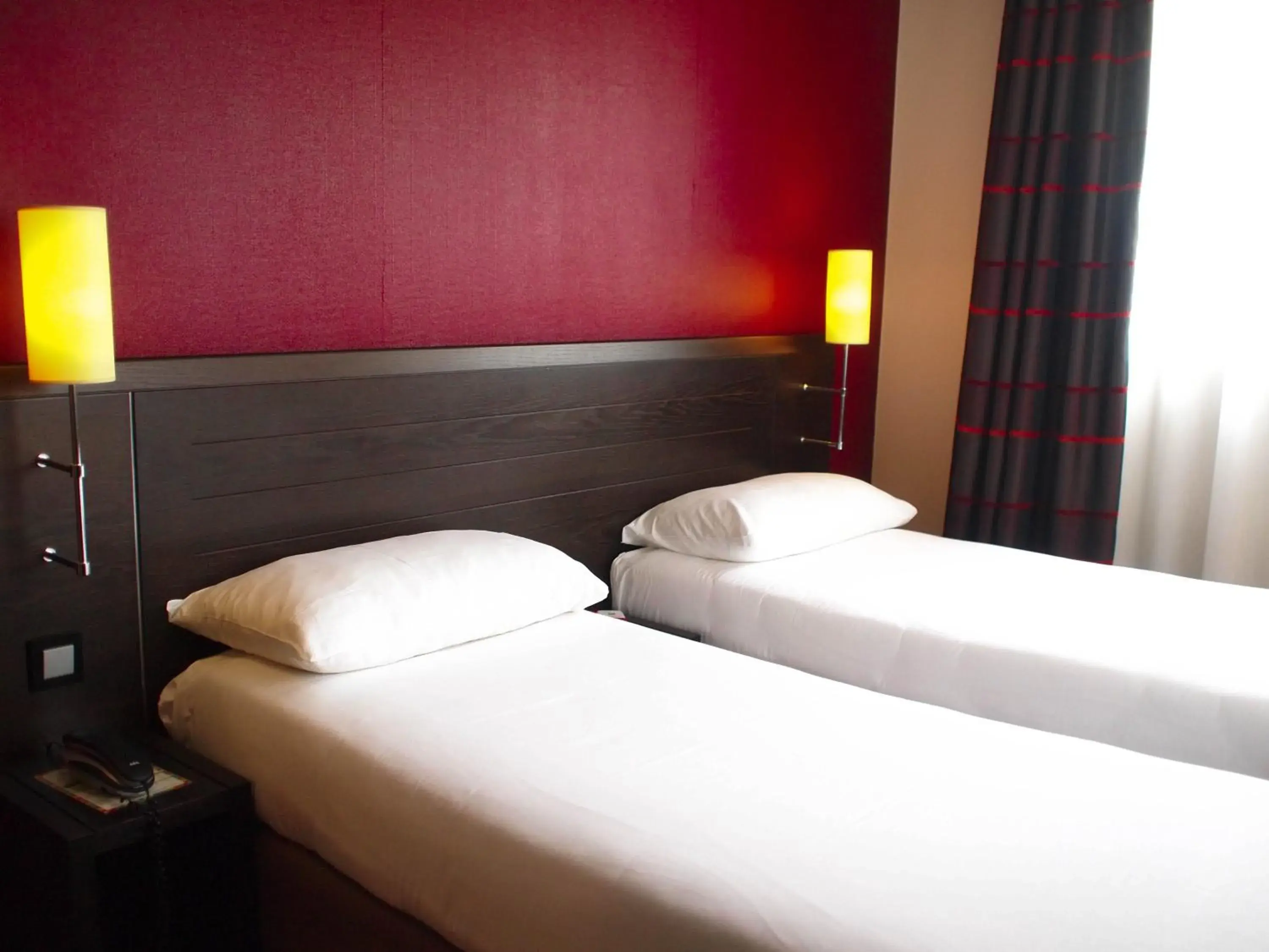 Bed in ibis Styles Nantes Centre Place Royale