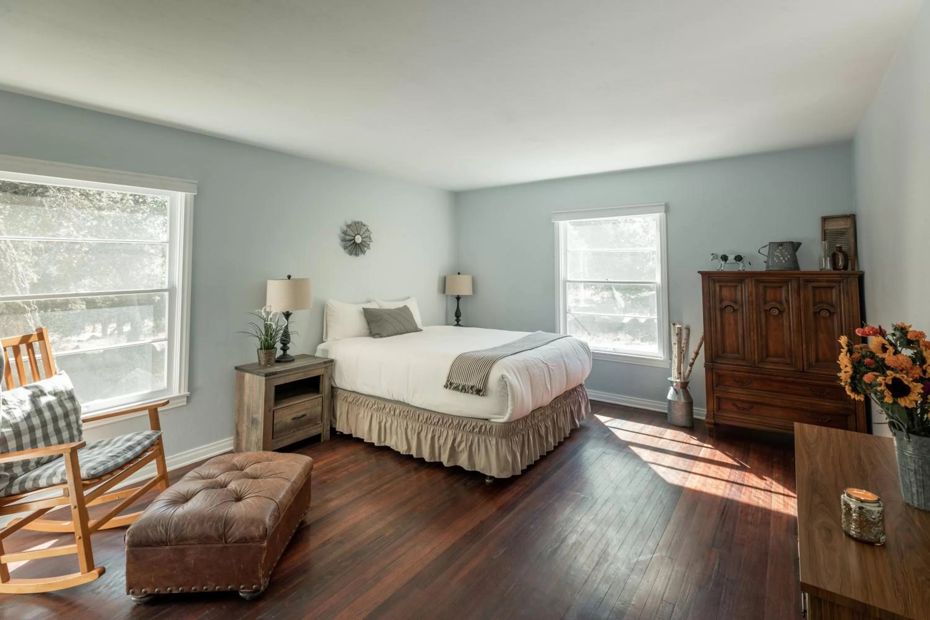 Bedroom, Bed in Apple Tree Inn