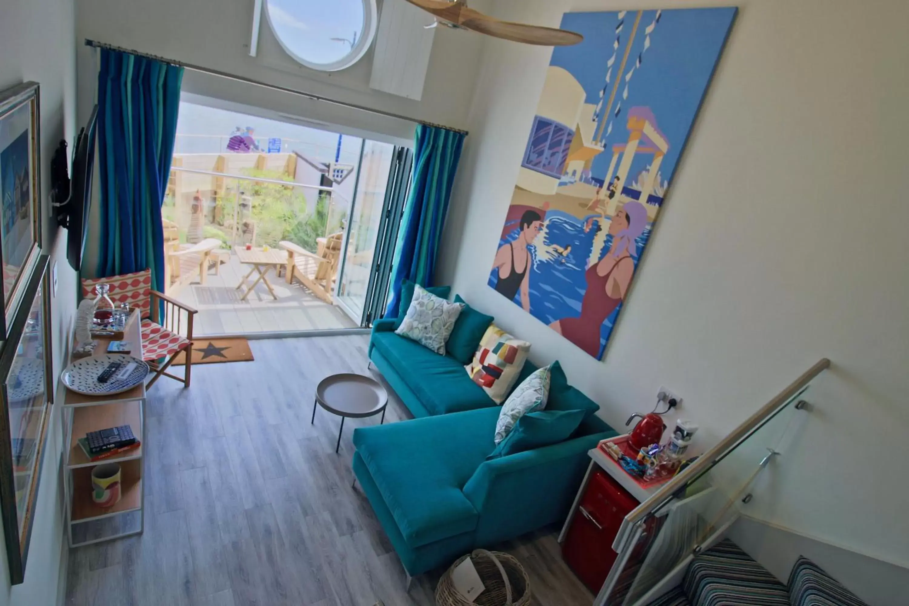 Living room, Seating Area in Beach Hut Suites