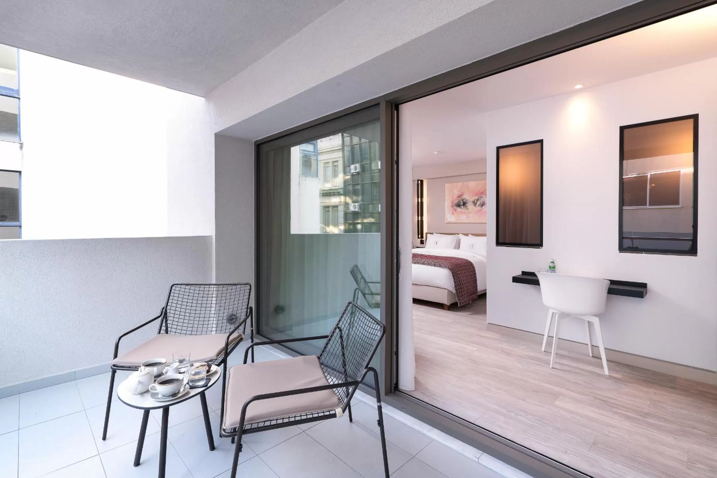 Balcony/Terrace, Bed in S Hotel Boutique Thessaloniki