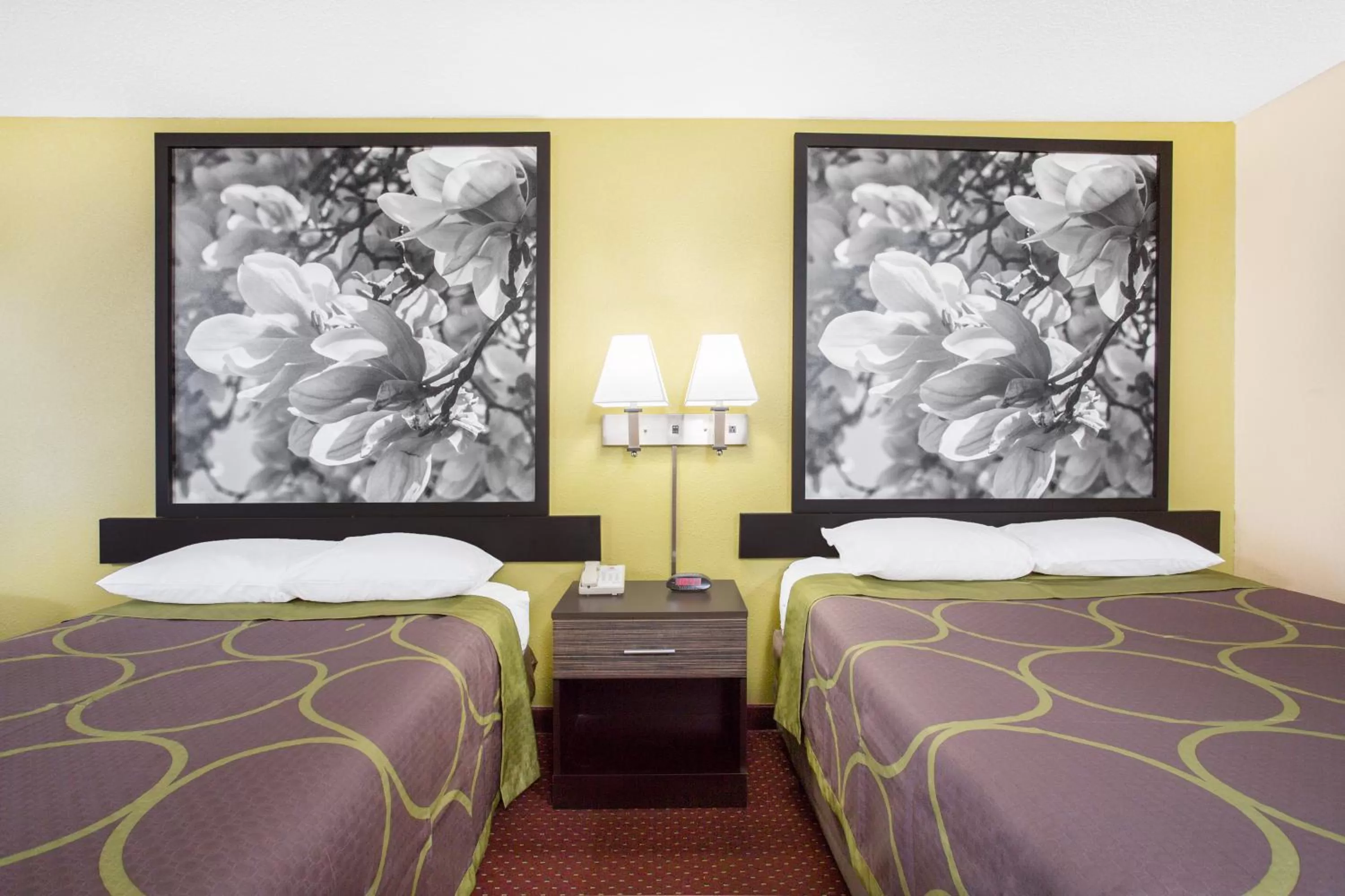 Bed in Super 8 by Wyndham Sumter