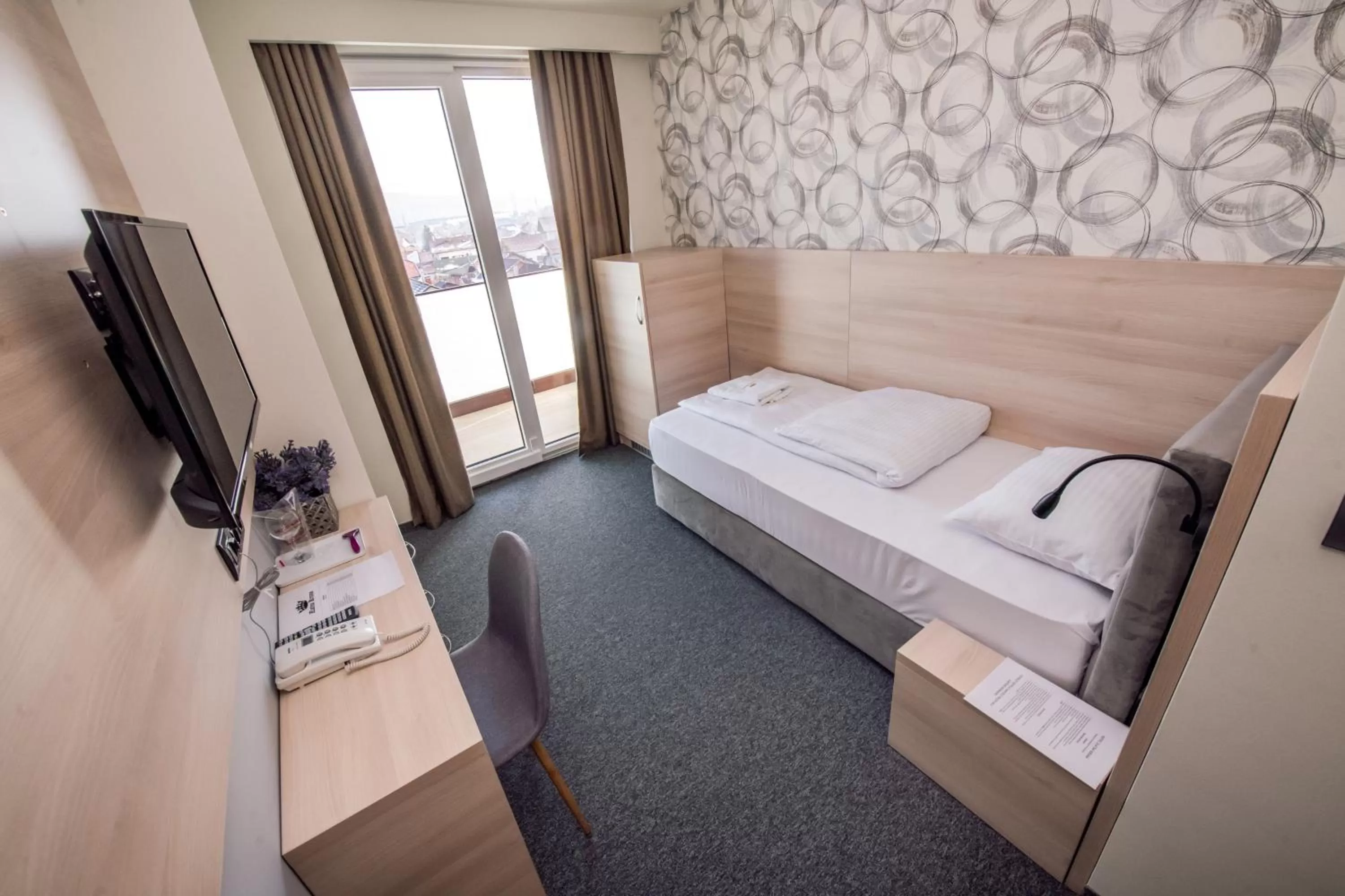 Photo of the whole room, Bed in Zlatna Kruna