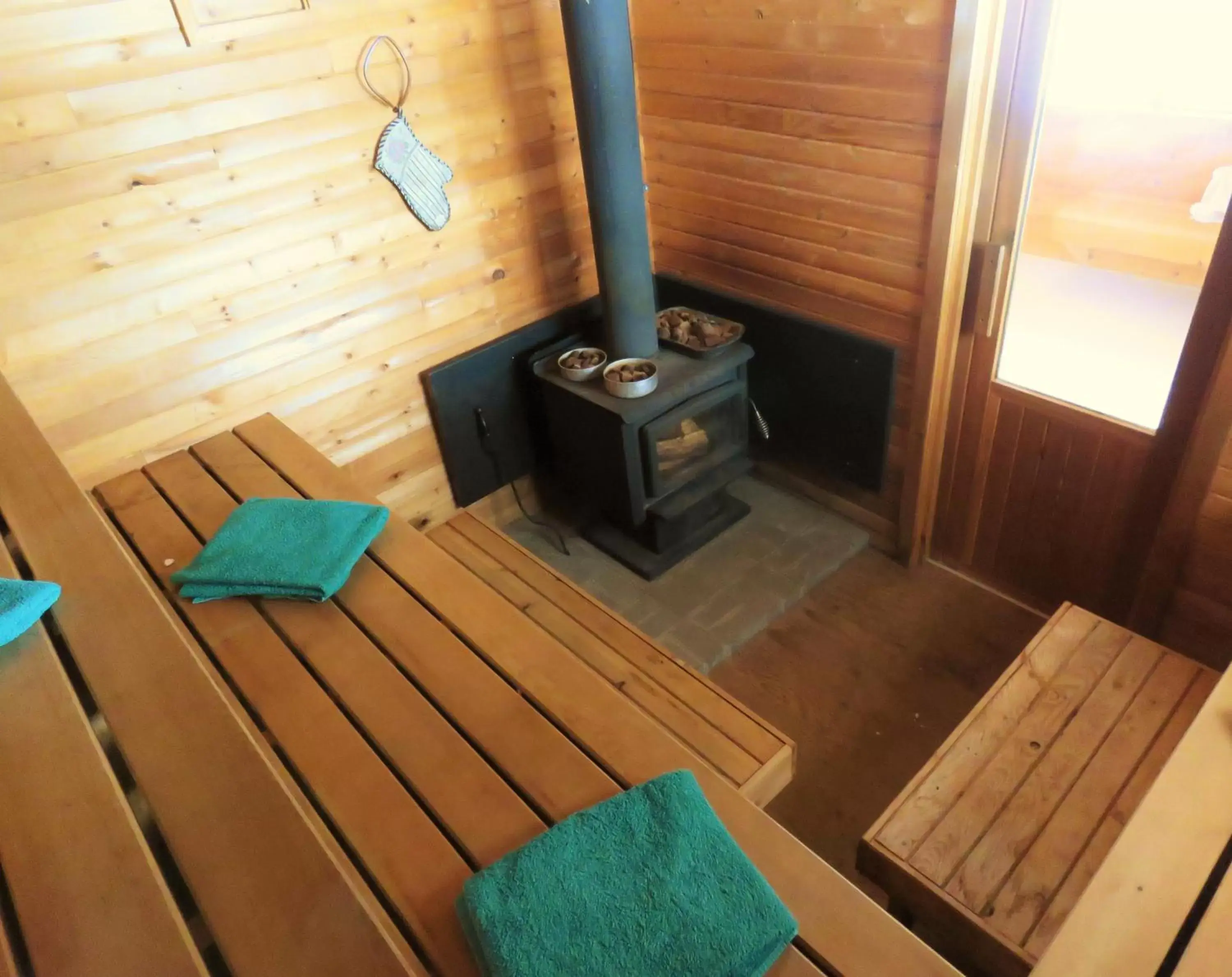 Sauna, Seating Area in Rocky Ridge Resort-BC