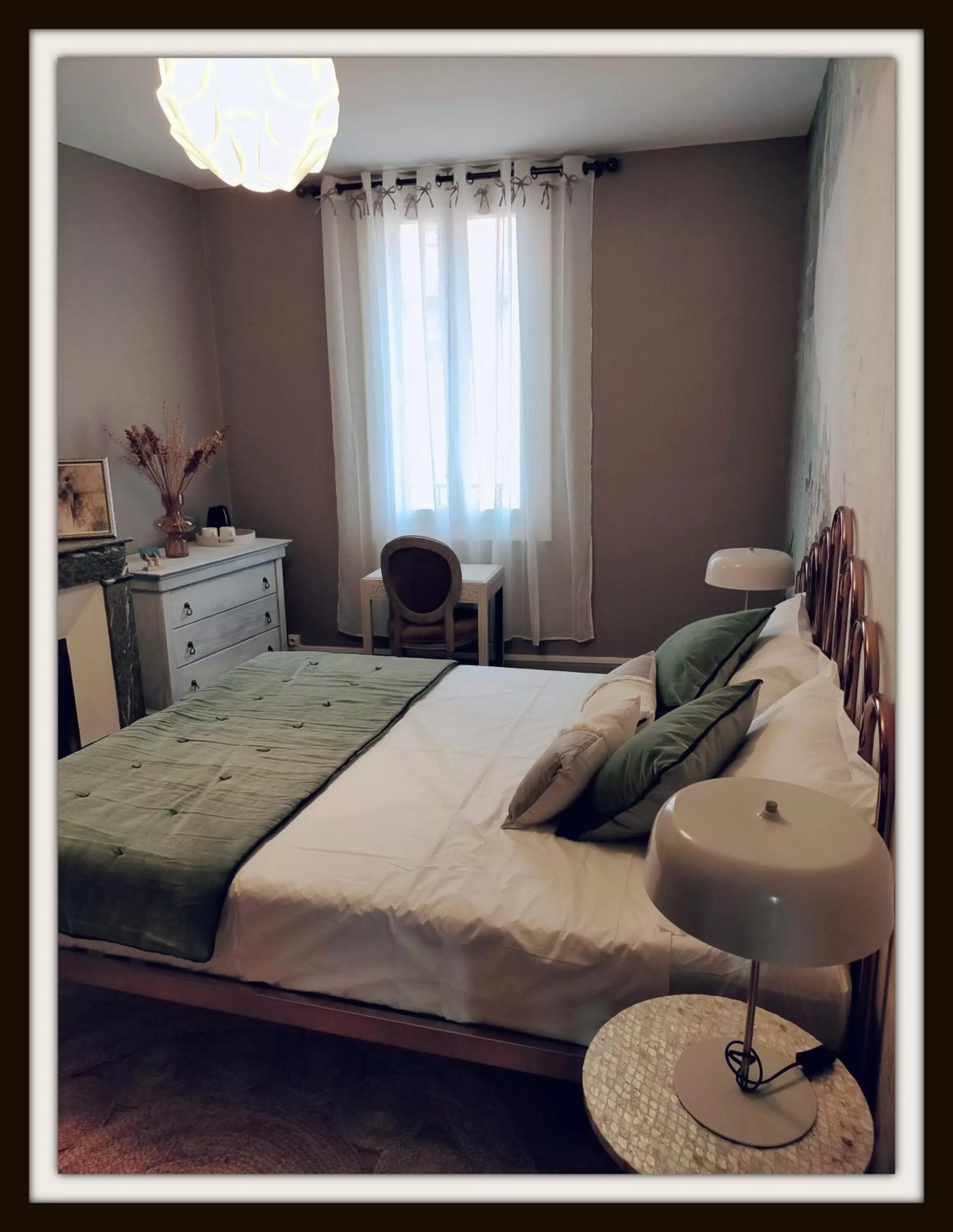 Bedroom, Bed in La Belle D'Âme - Guest House