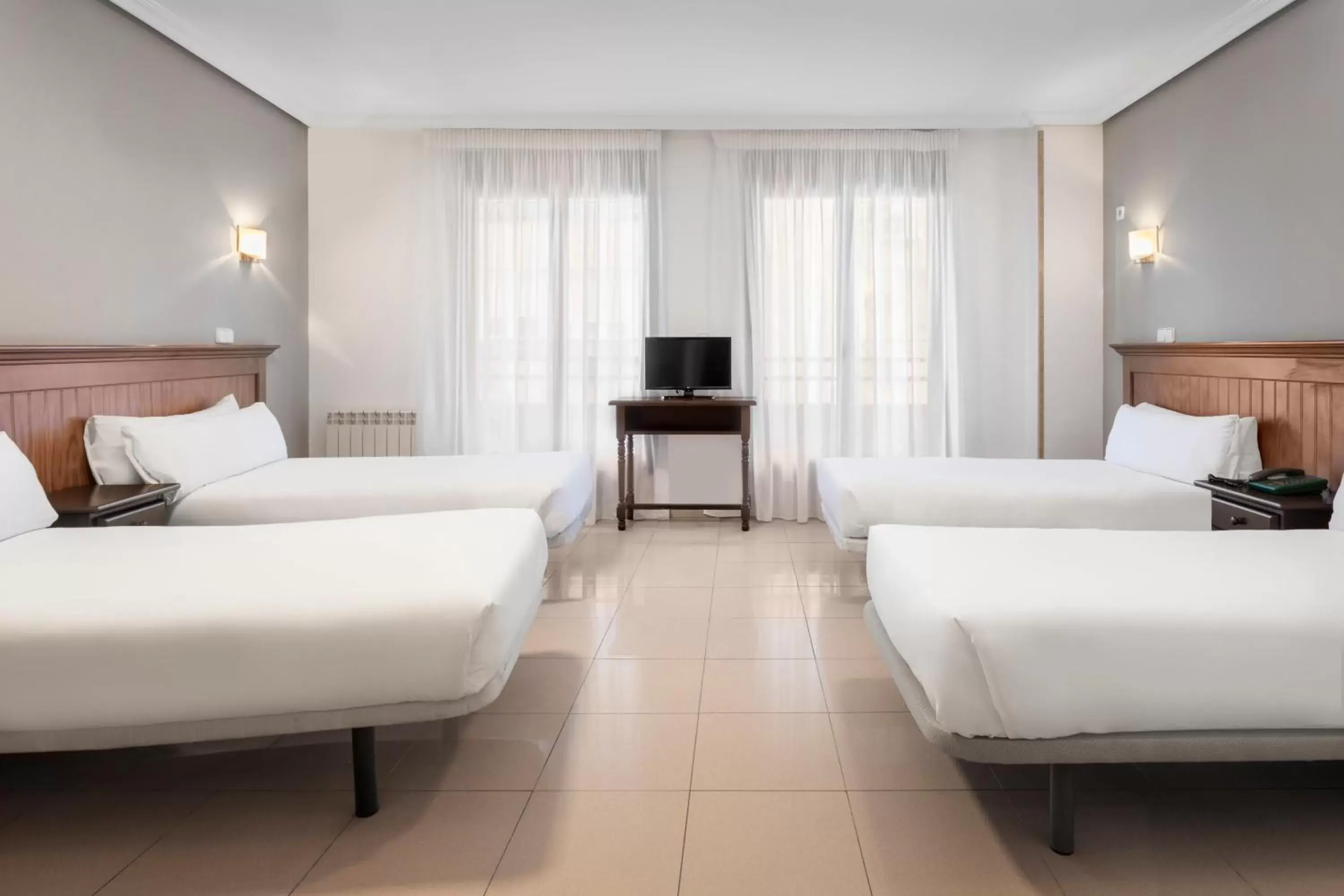 Bed in Hotel Victoria Valdemoro Inspired by B&B HOTELS