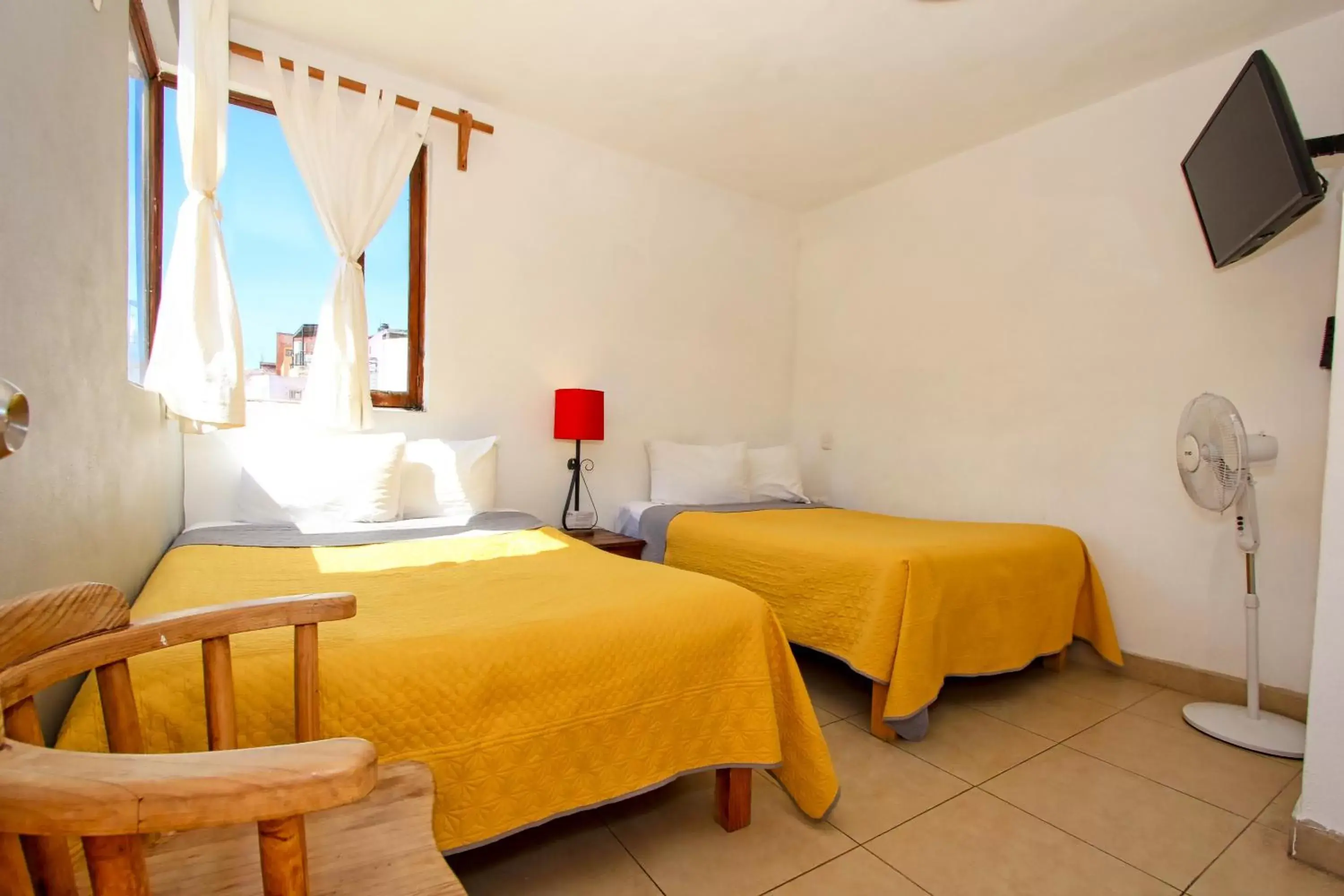 Bathroom, Bed in Hotel Real Guanajuato