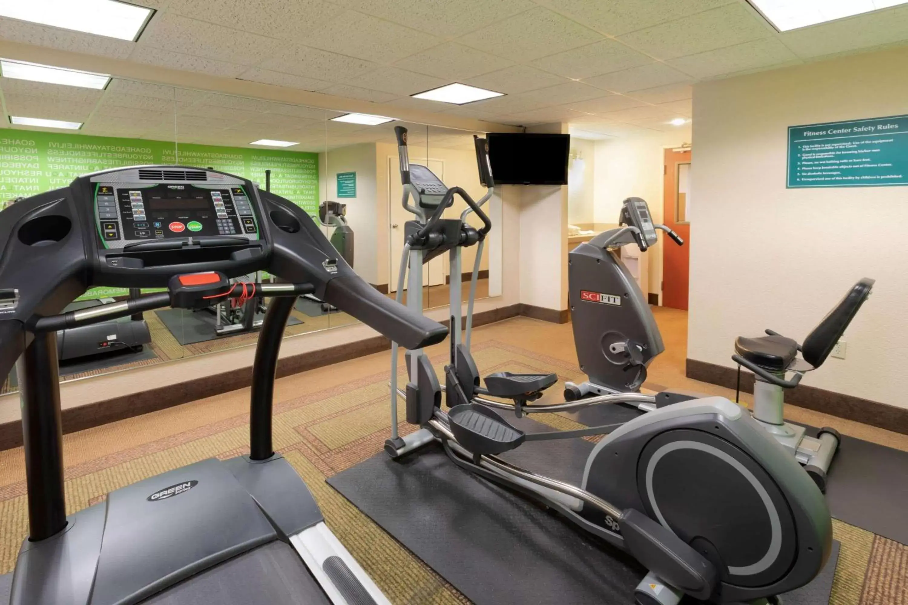Fitness centre/facilities, Fitness Center/Facilities in La Quinta Inn by Wyndham Minneapolis Airport Bloomington