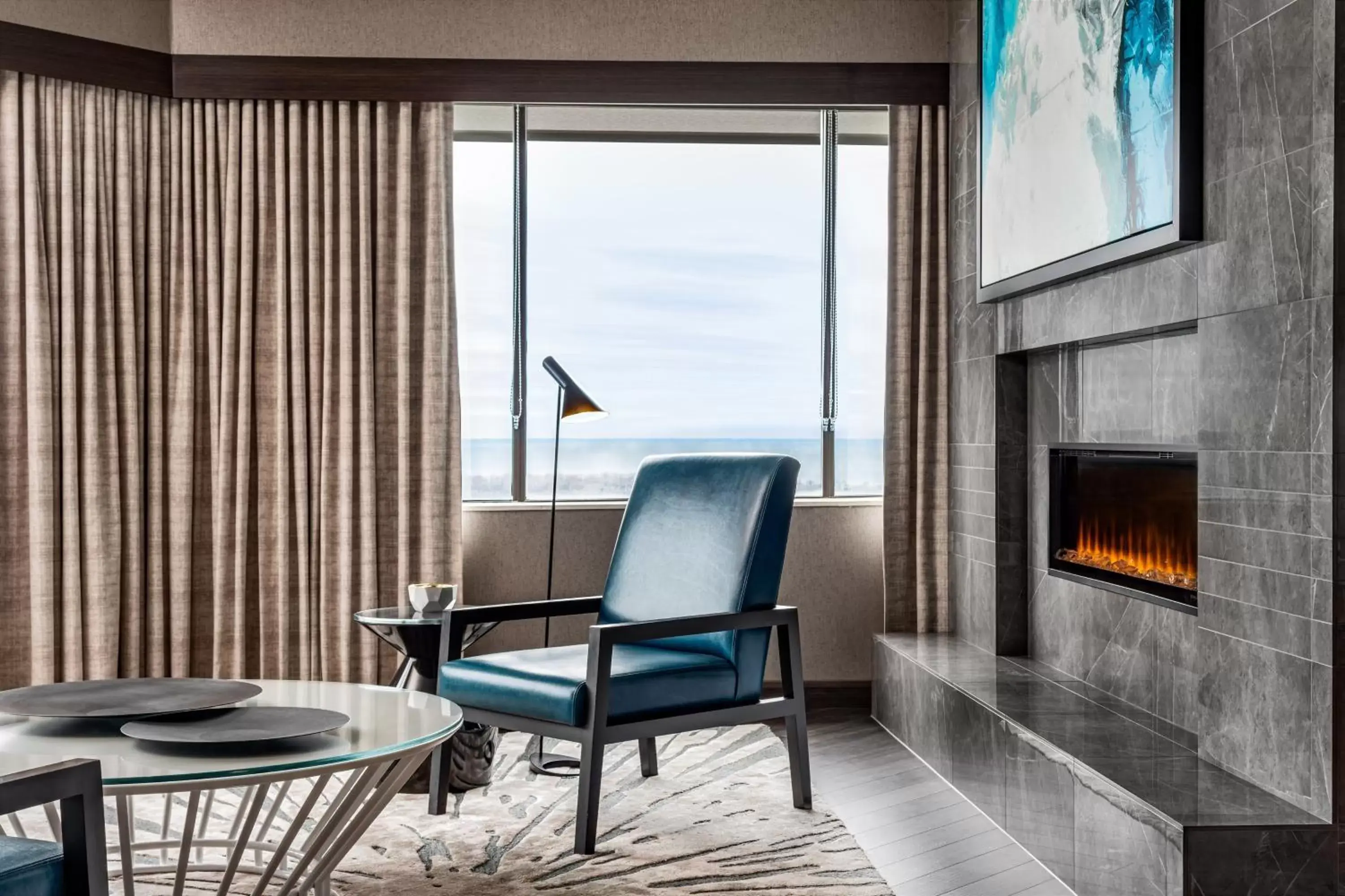 Photo of the whole room, Seating Area in The Westin Harbour Castle, Toronto