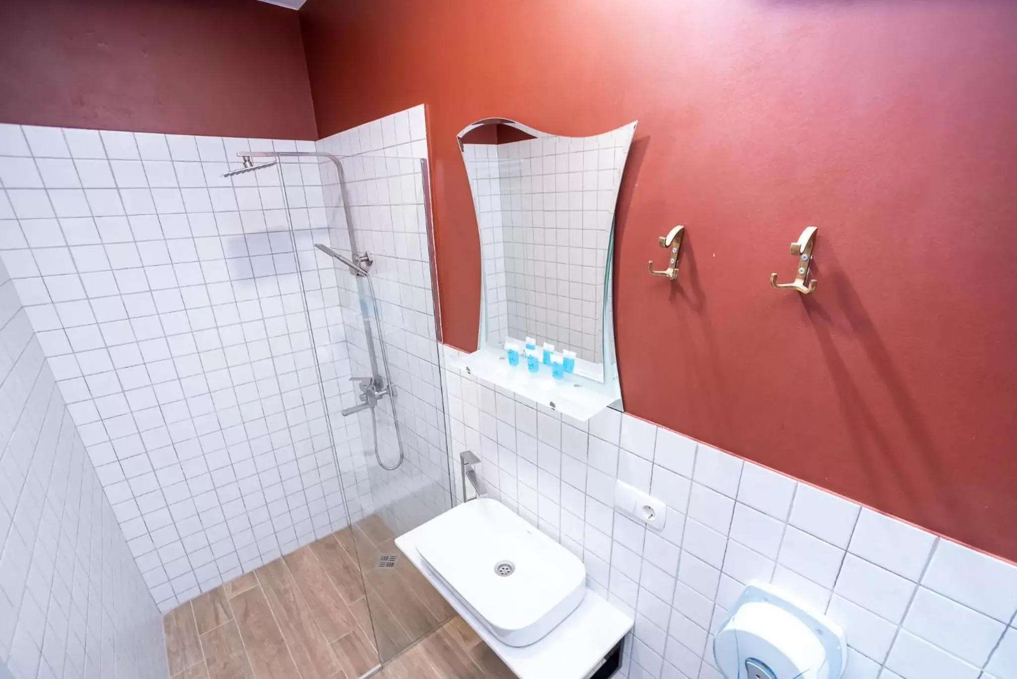 Shower, Bathroom in Tiflis Hotel