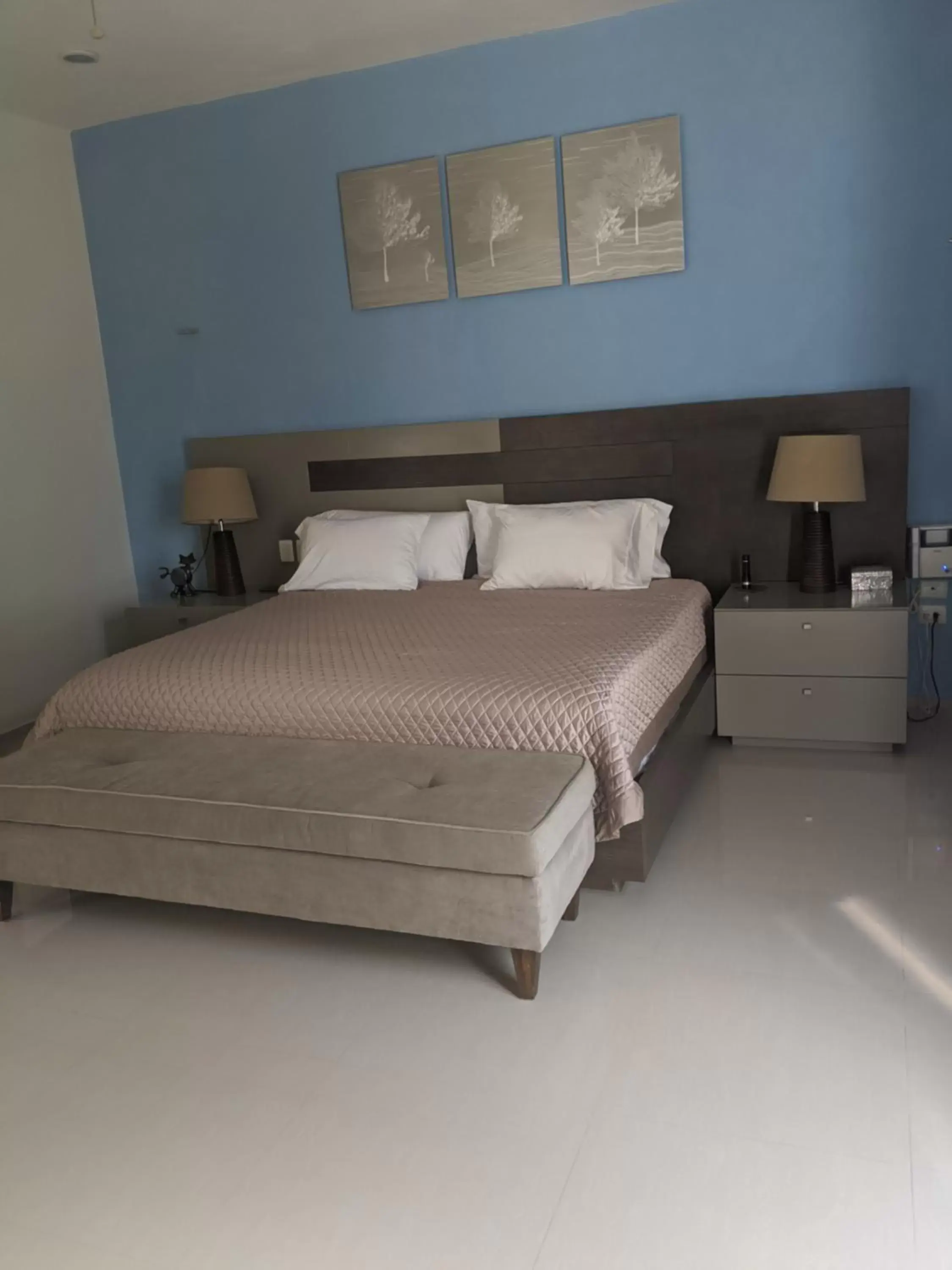 Deluxe Double Room with Balcony in Casa Xcanatun Deluxe Double Room with Balcony in Casa Xcanatun