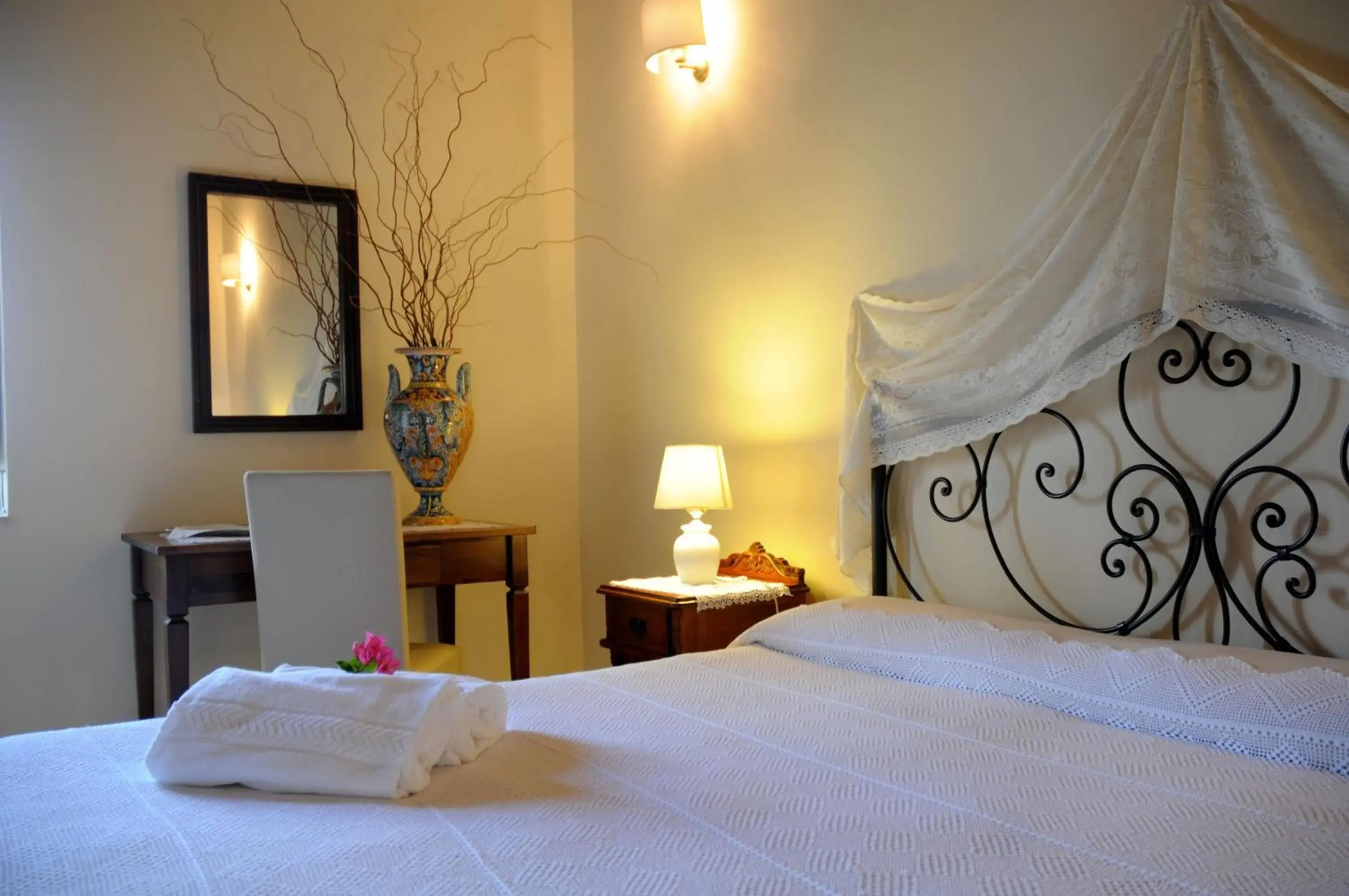 Bed in Torre Don Virgilio Country Hotel Bed in Torre Don Virgilio Country Hotel