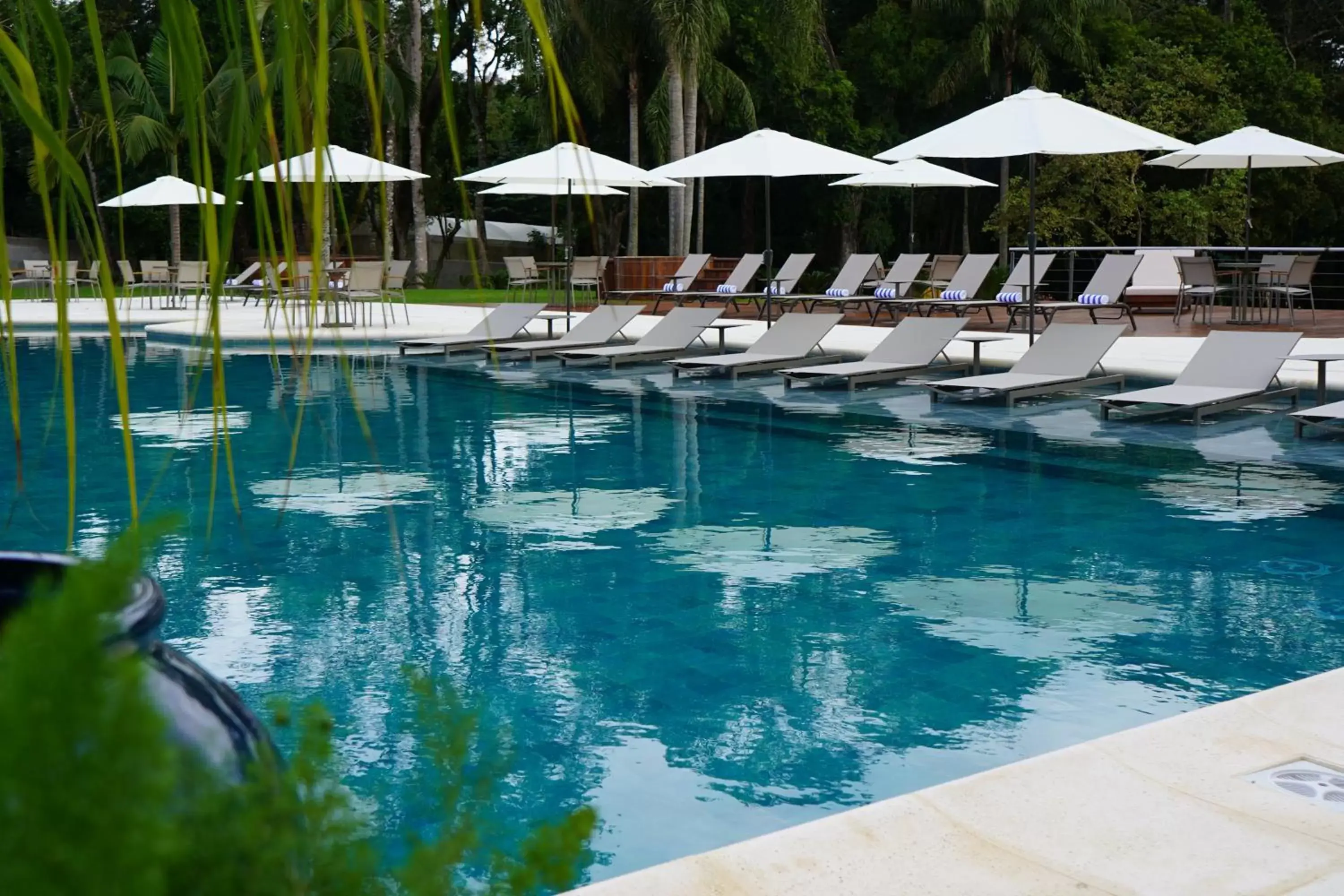 Swimming Pool in Sanma Hotel