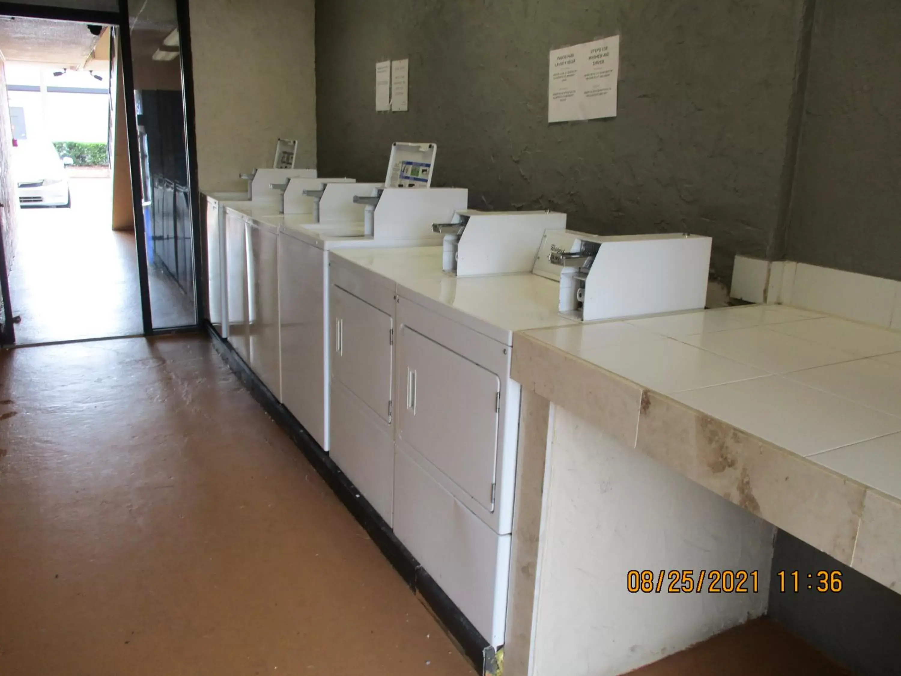 laundry in Quality Inn & Suites By The Lake