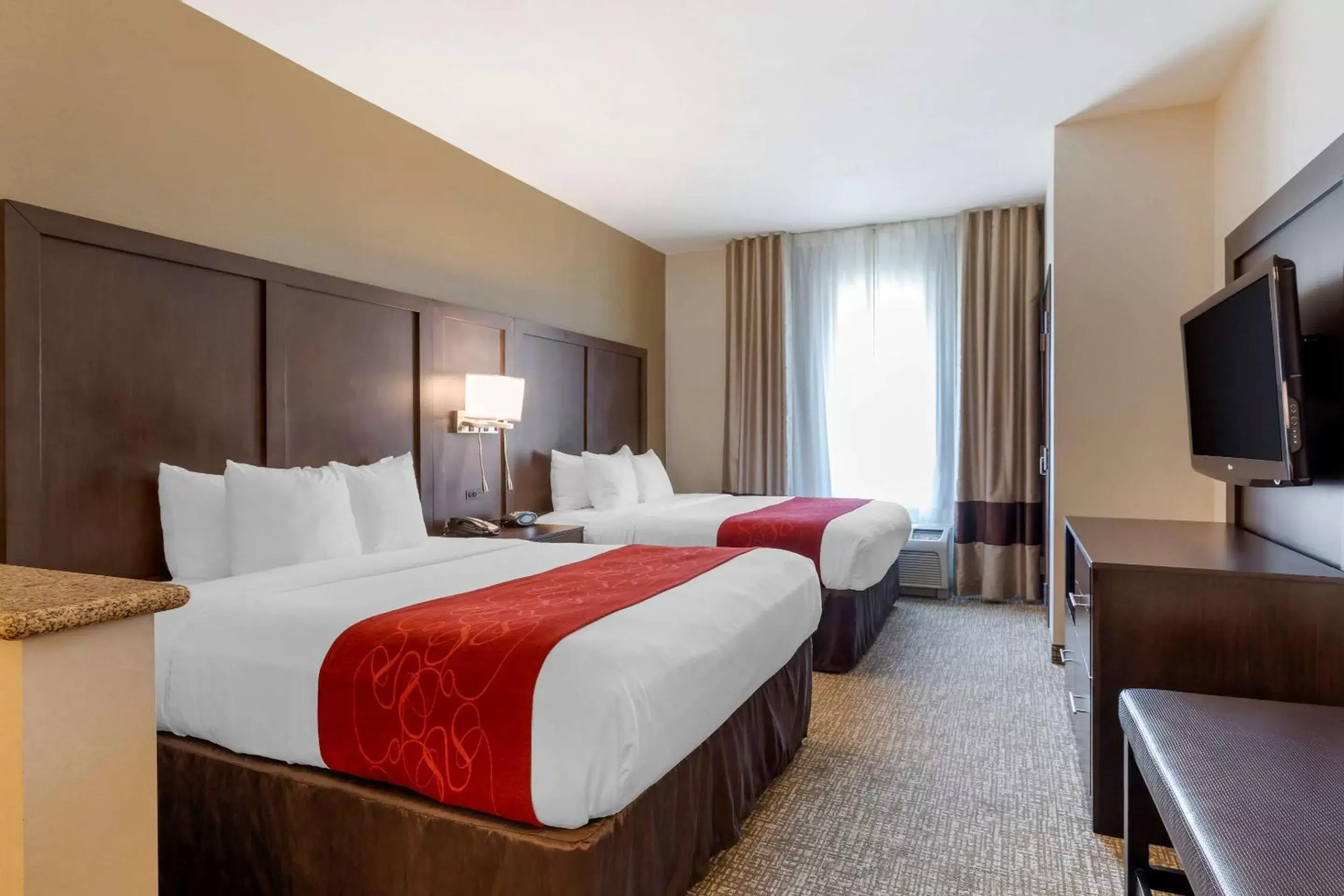 Bedroom, Bed in Comfort Suites Ontario Airport Convention Center