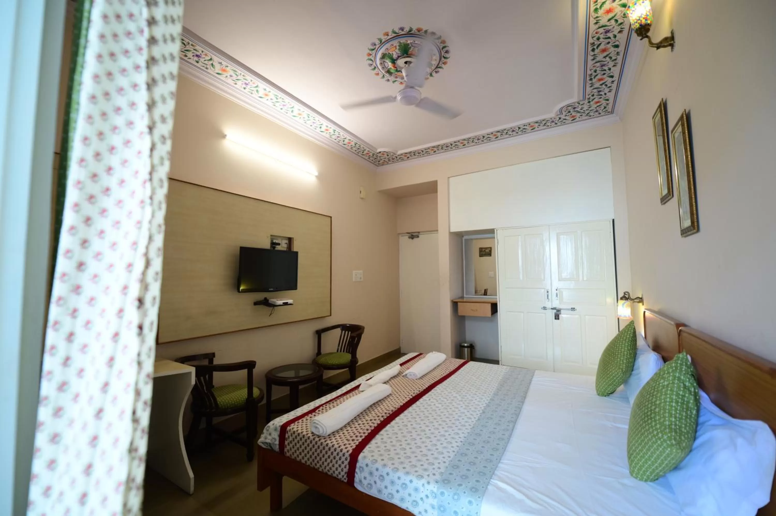 Bed in Chitra Katha - A Story Per Stay