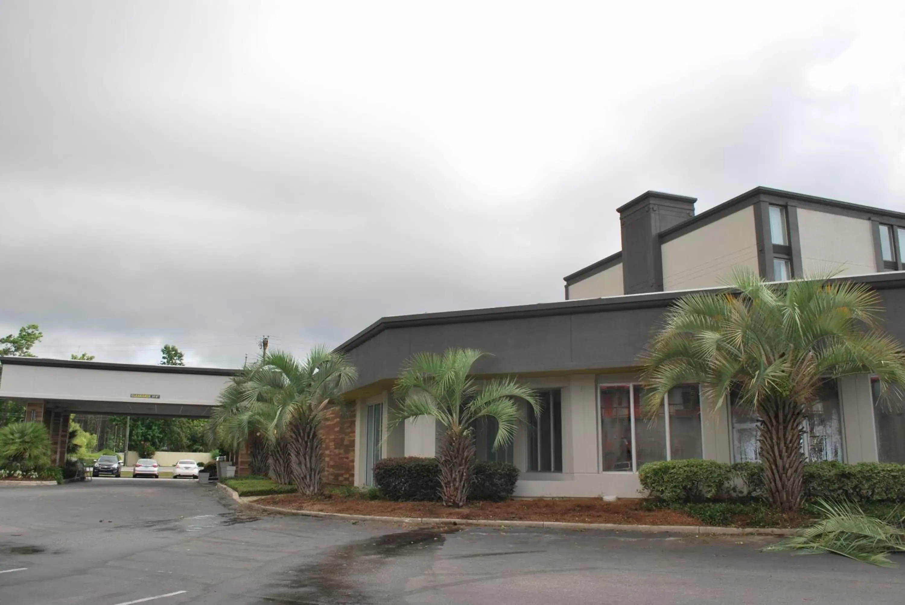 Facade/entrance, Property Building in Wyndham Garden Summerville