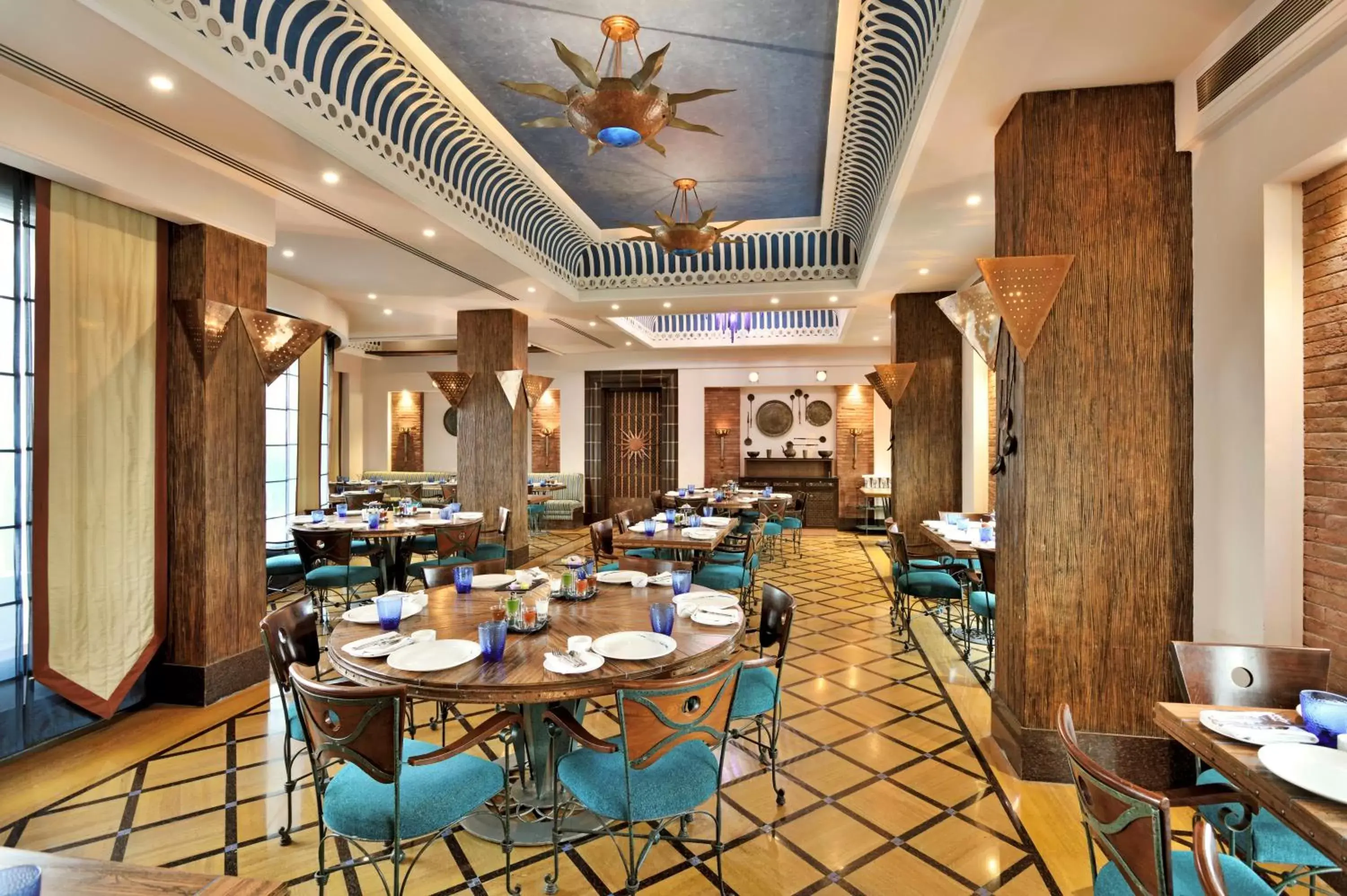 Restaurant/places to eat in Radisson Noida Restaurant/places to eat in Radisson Noida