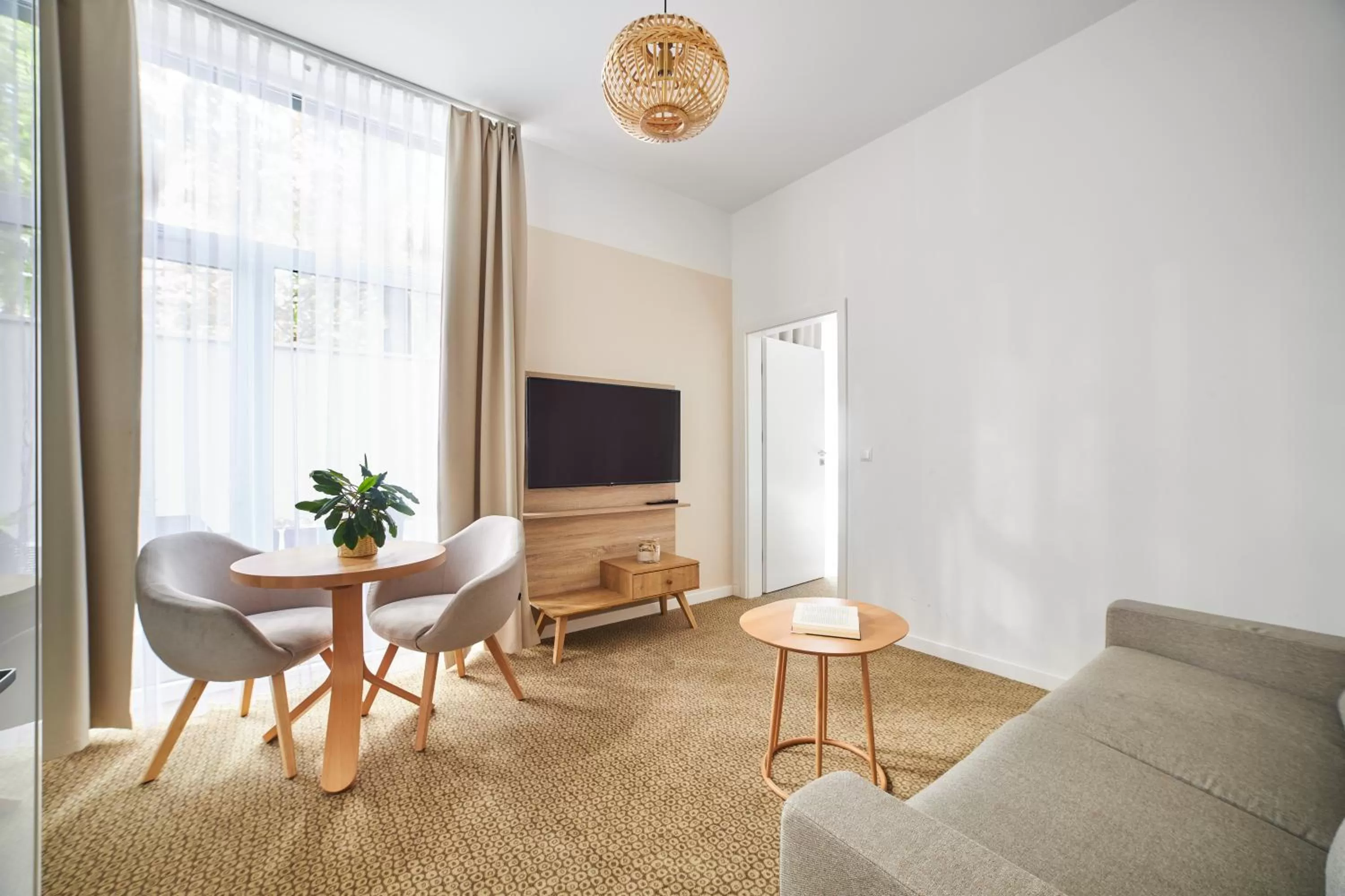 TV and multimedia in Molo Park Aparthotel