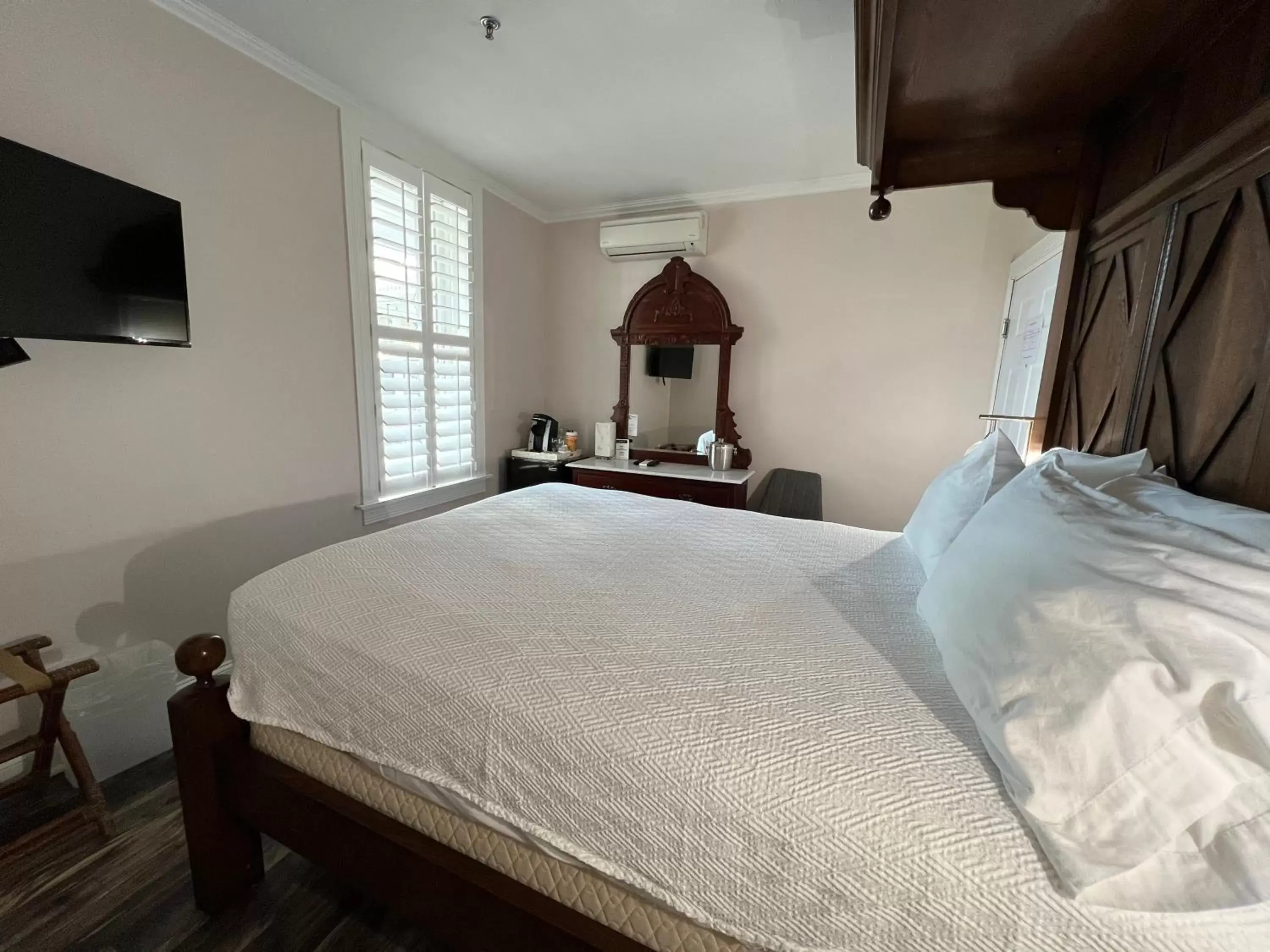 Bedroom, Bed in Elaine's Cape May Boutique Hotel