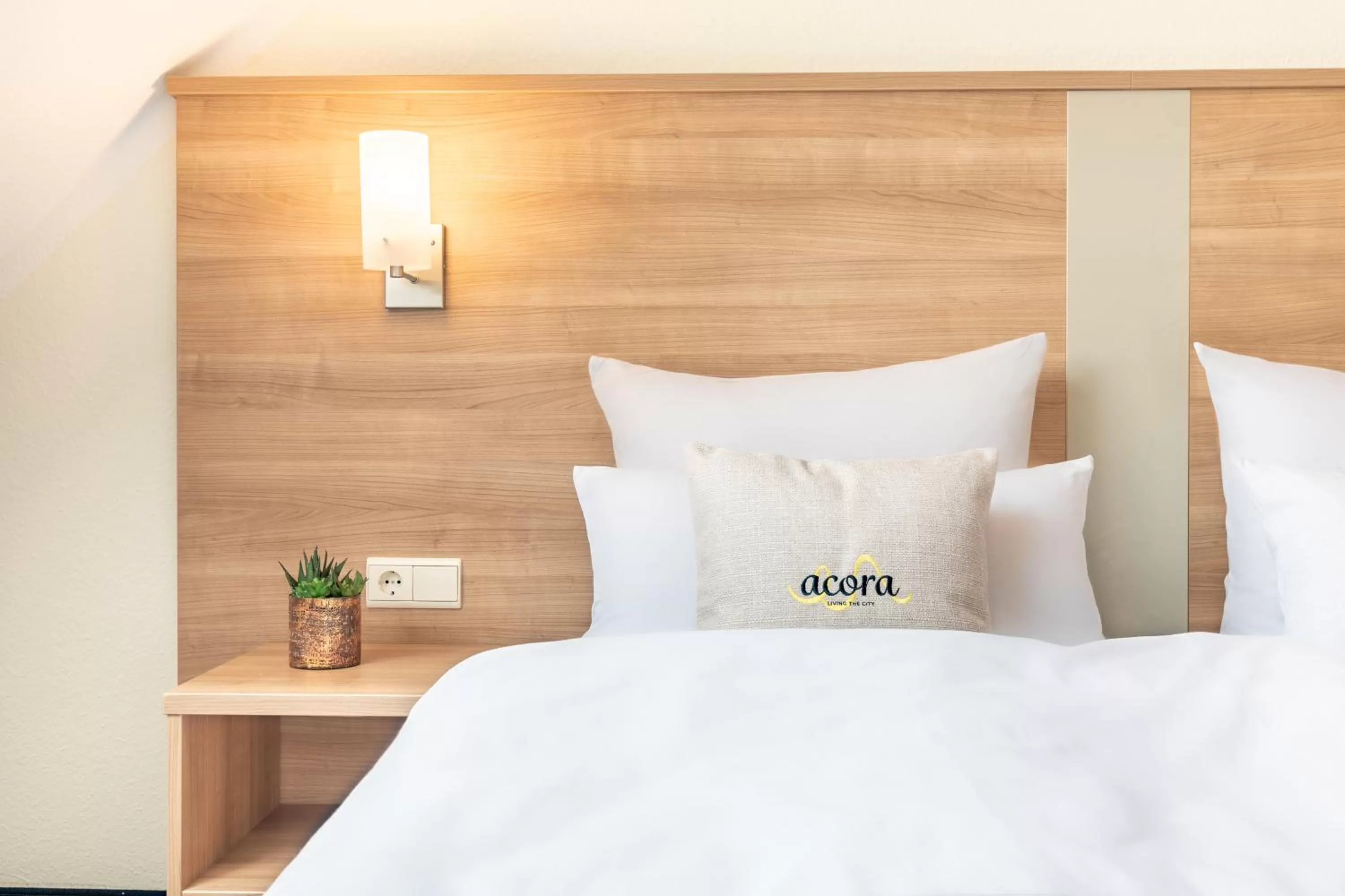 Standard Triple Room in acora Bochum Living the City