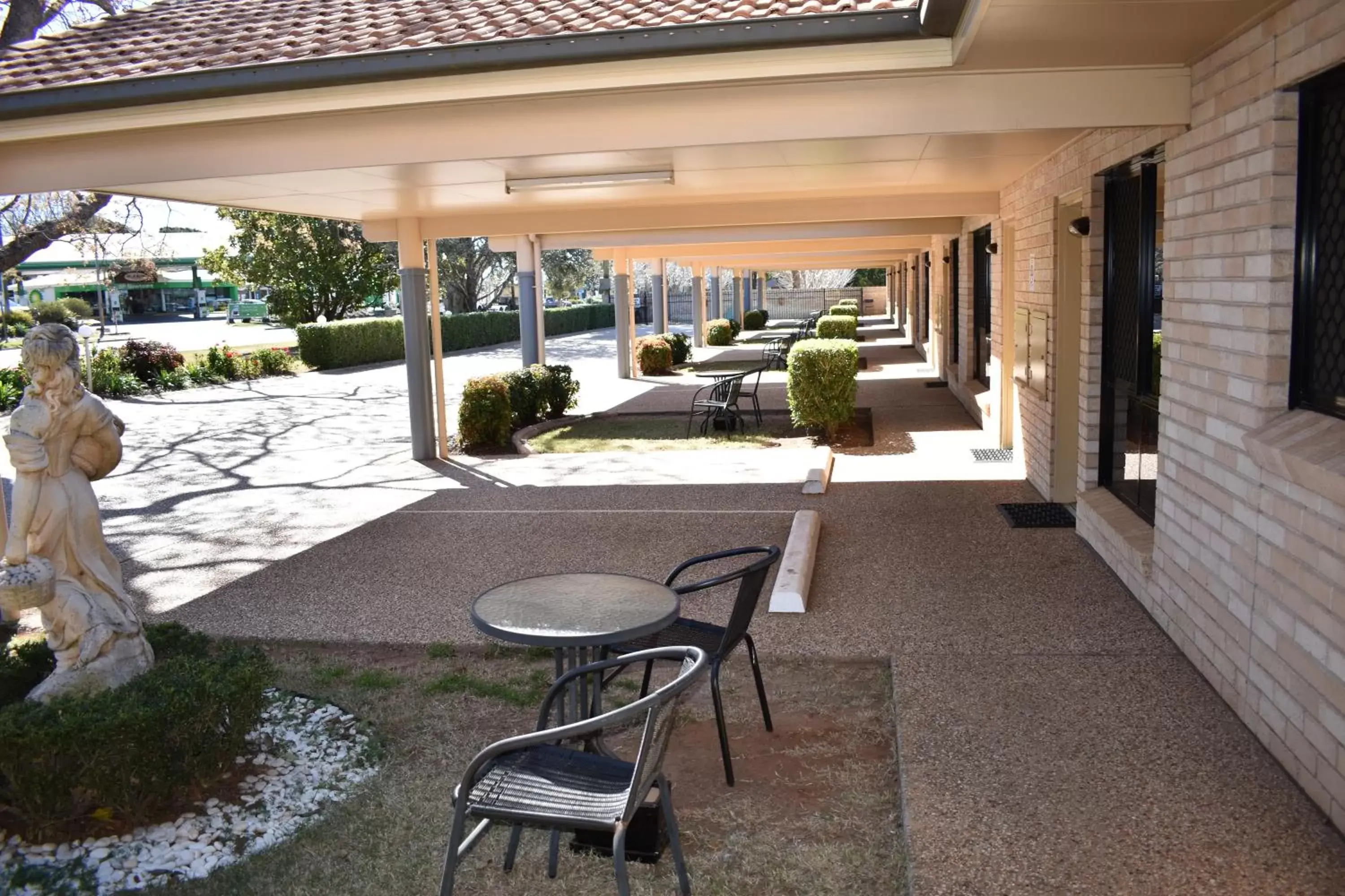 Property building in Best Western Tuscany on Tor Motor Inn