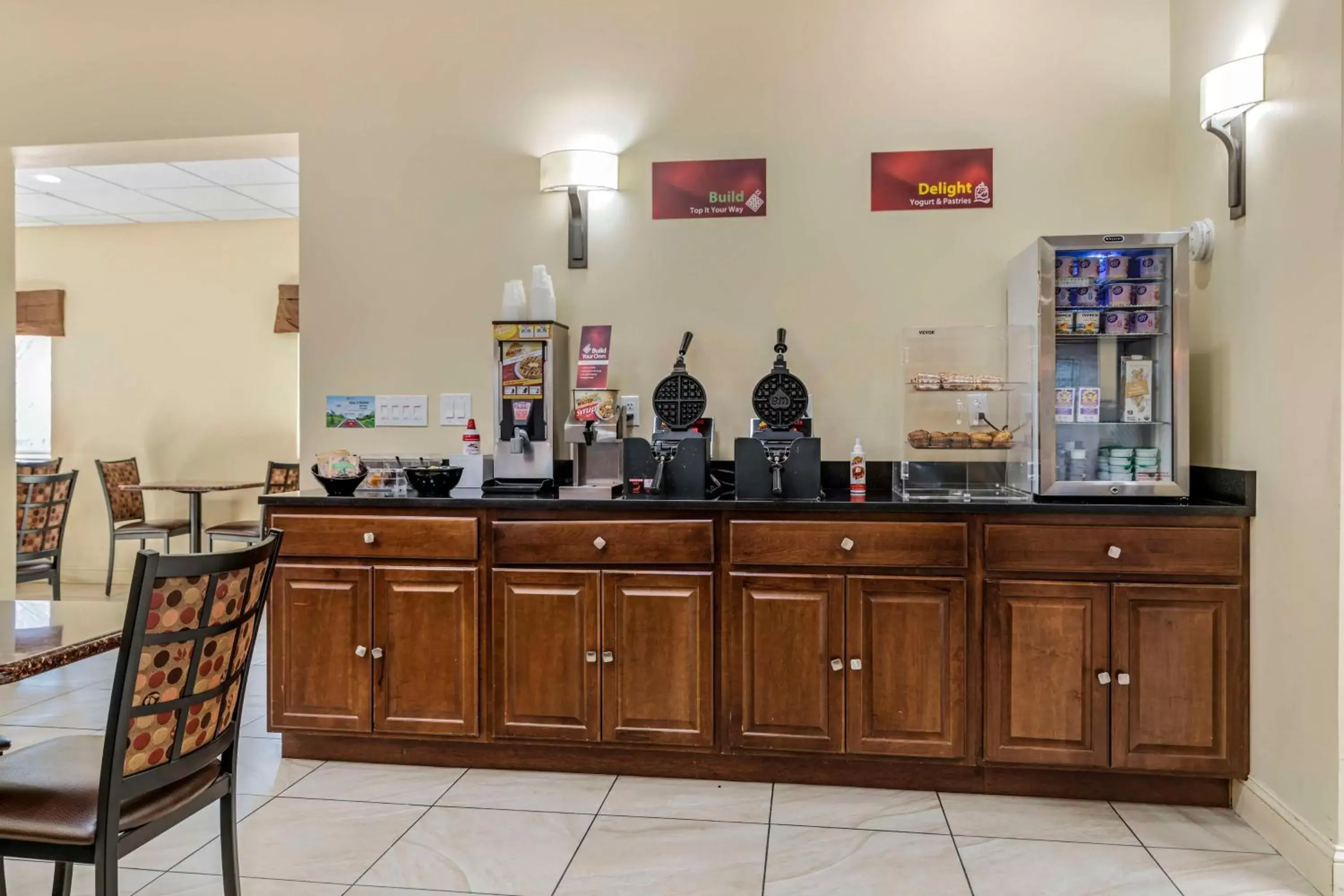 Breakfast in Best Western Plus Augusta Civic Center Inn Breakfast in Best Western Plus Augusta Civic Center Inn