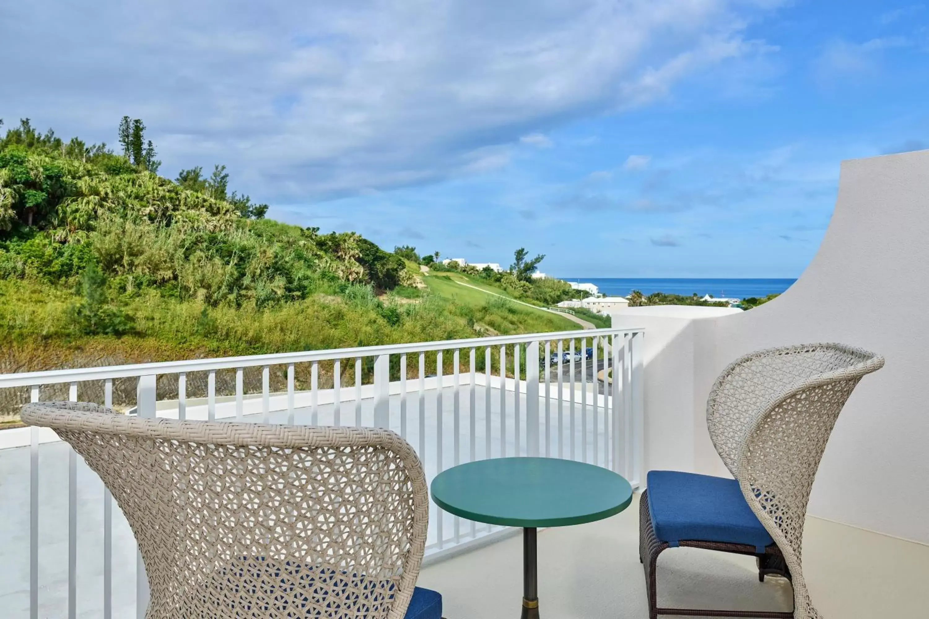 Photo of the whole room, Balcony/Terrace in The St Regis Bermuda Resort