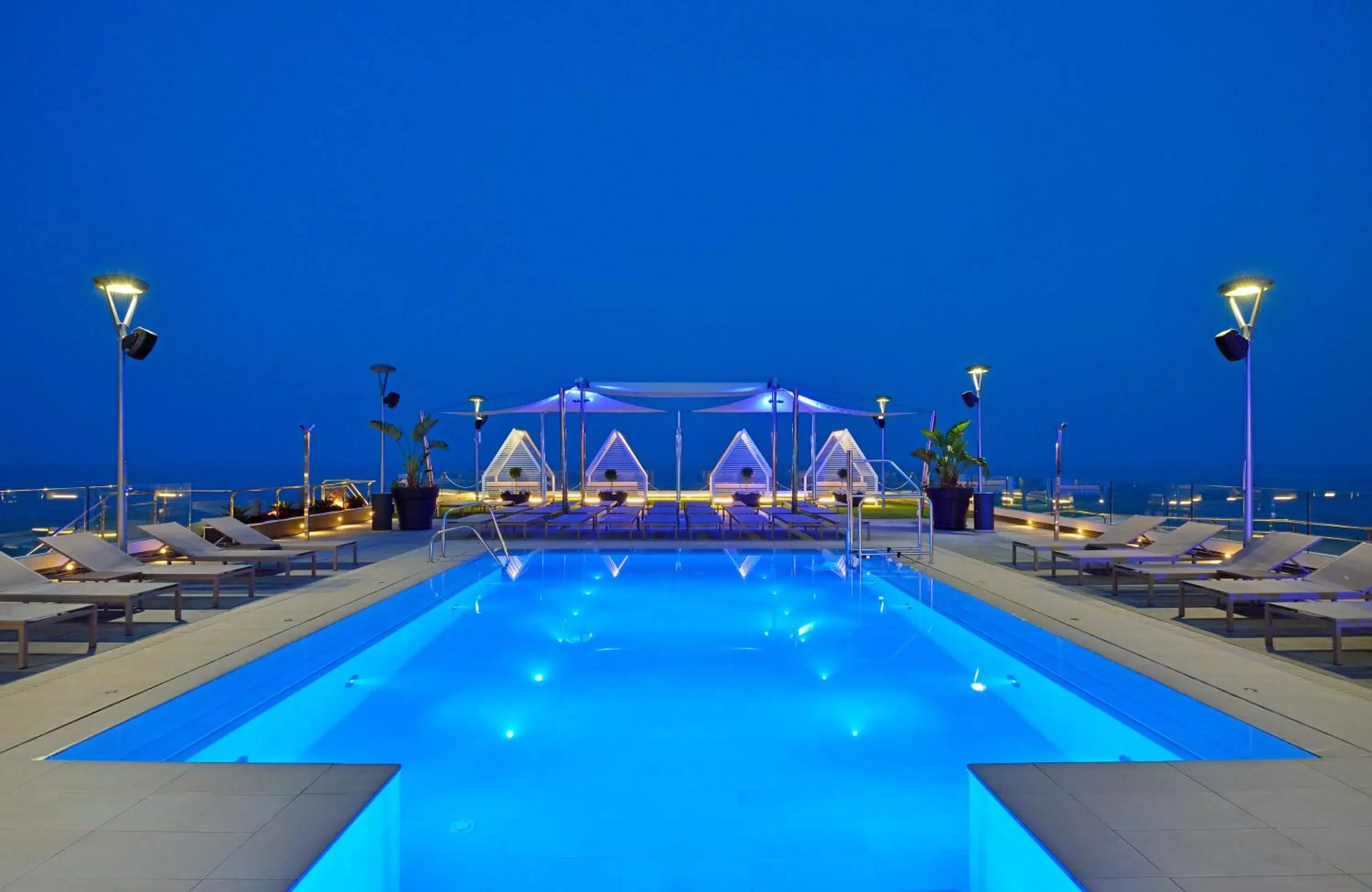 Area and facilities, Swimming Pool in Melia Costa del Sol