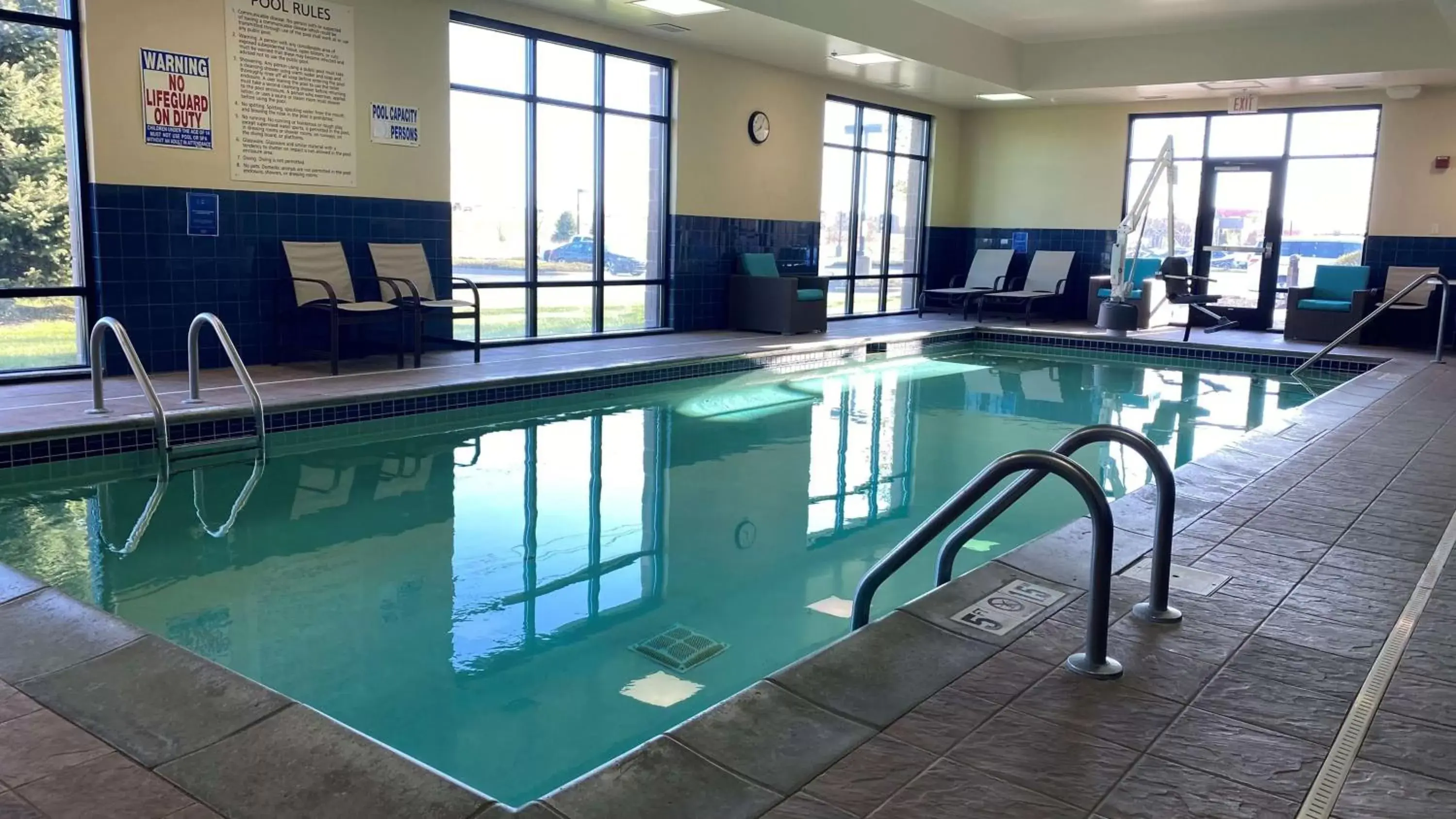 Pool view, Swimming Pool in Hampton Inn Minneapolis/Shakopee