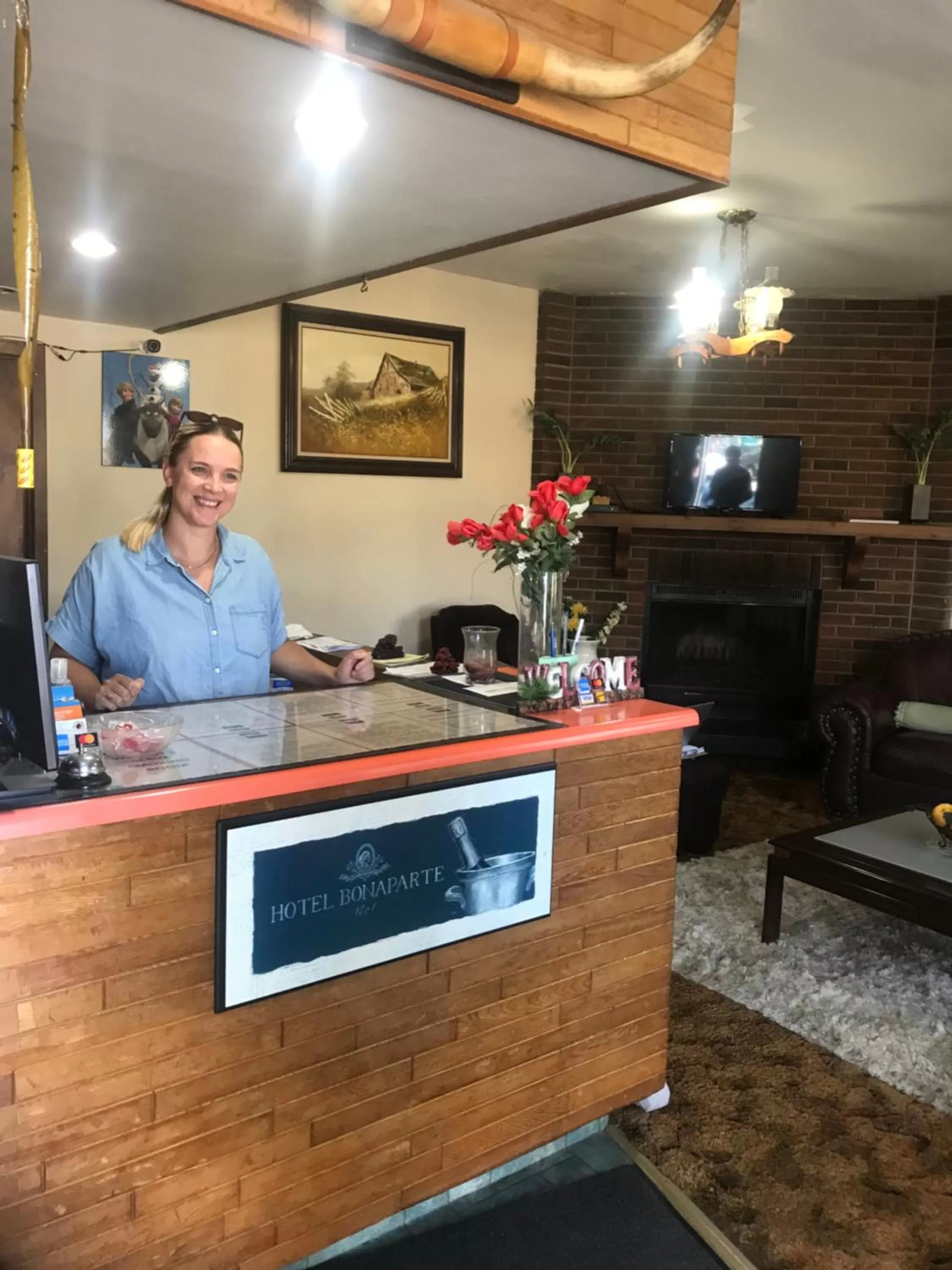 TV and multimedia in RANCHLAND Inn