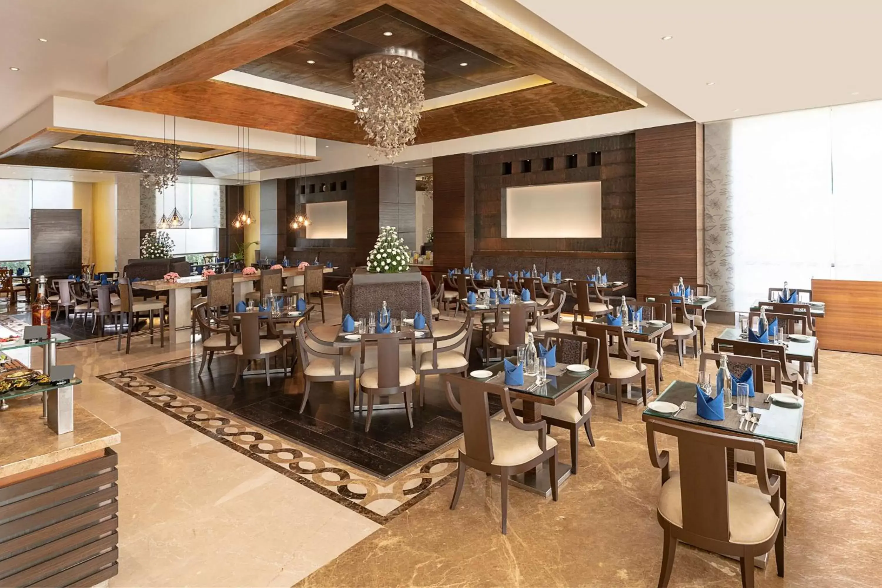 Restaurant/Places to Eat in Radisson Blu Hotel Ahmedabad