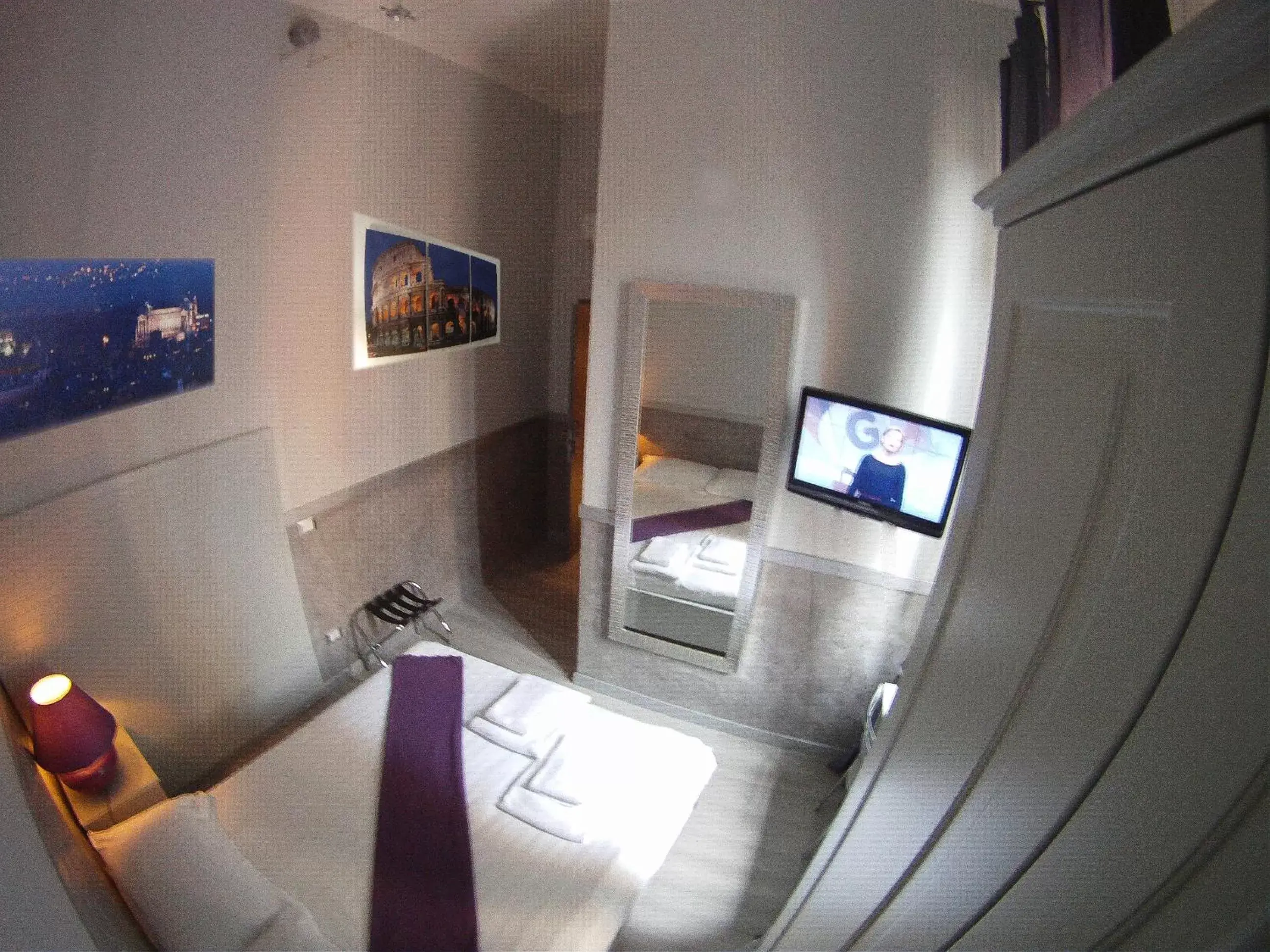 Bedroom, TV/Entertainment Center in Domus Liberius - Rome
