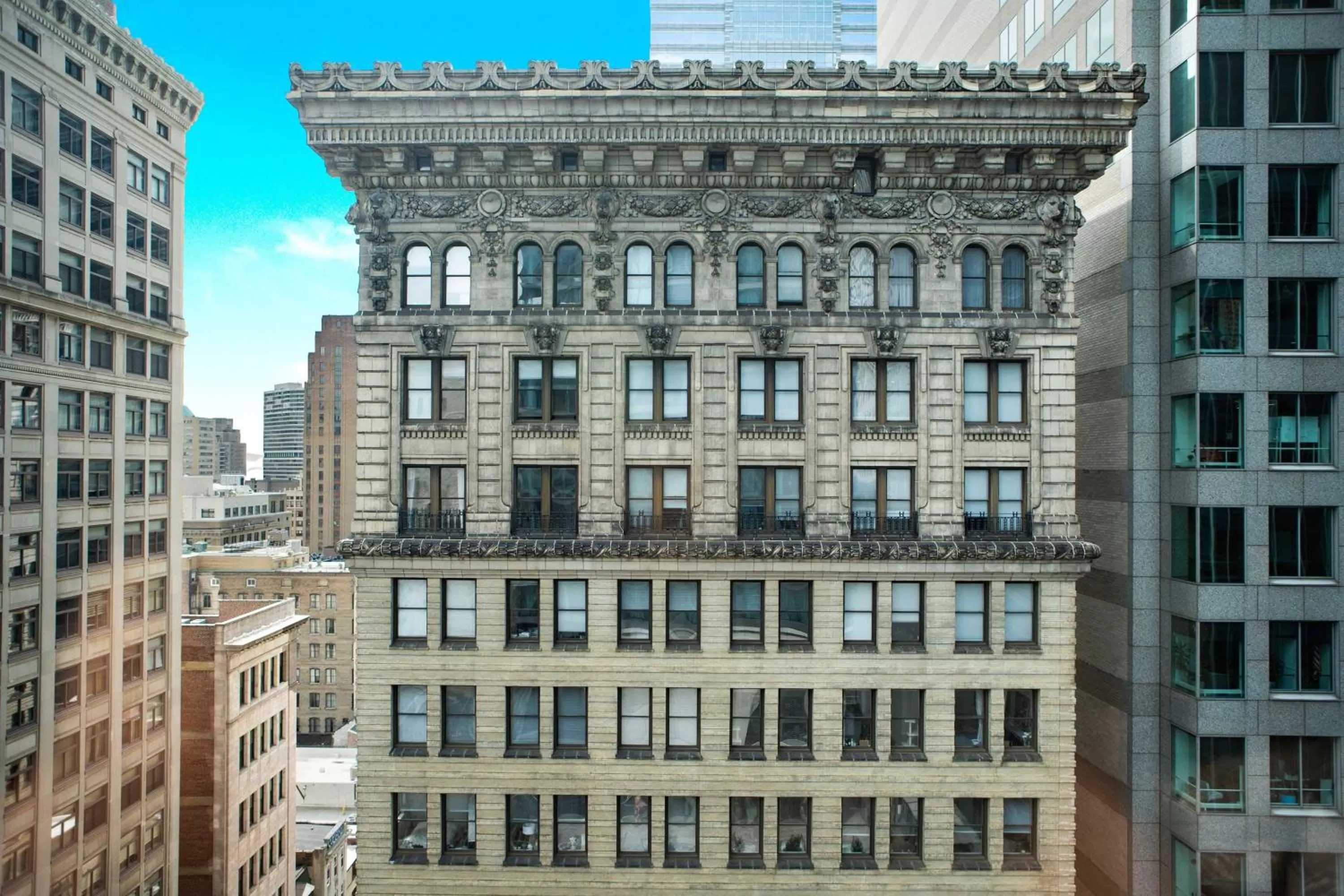 Photo of the whole room in Element Philadelphia Downtown