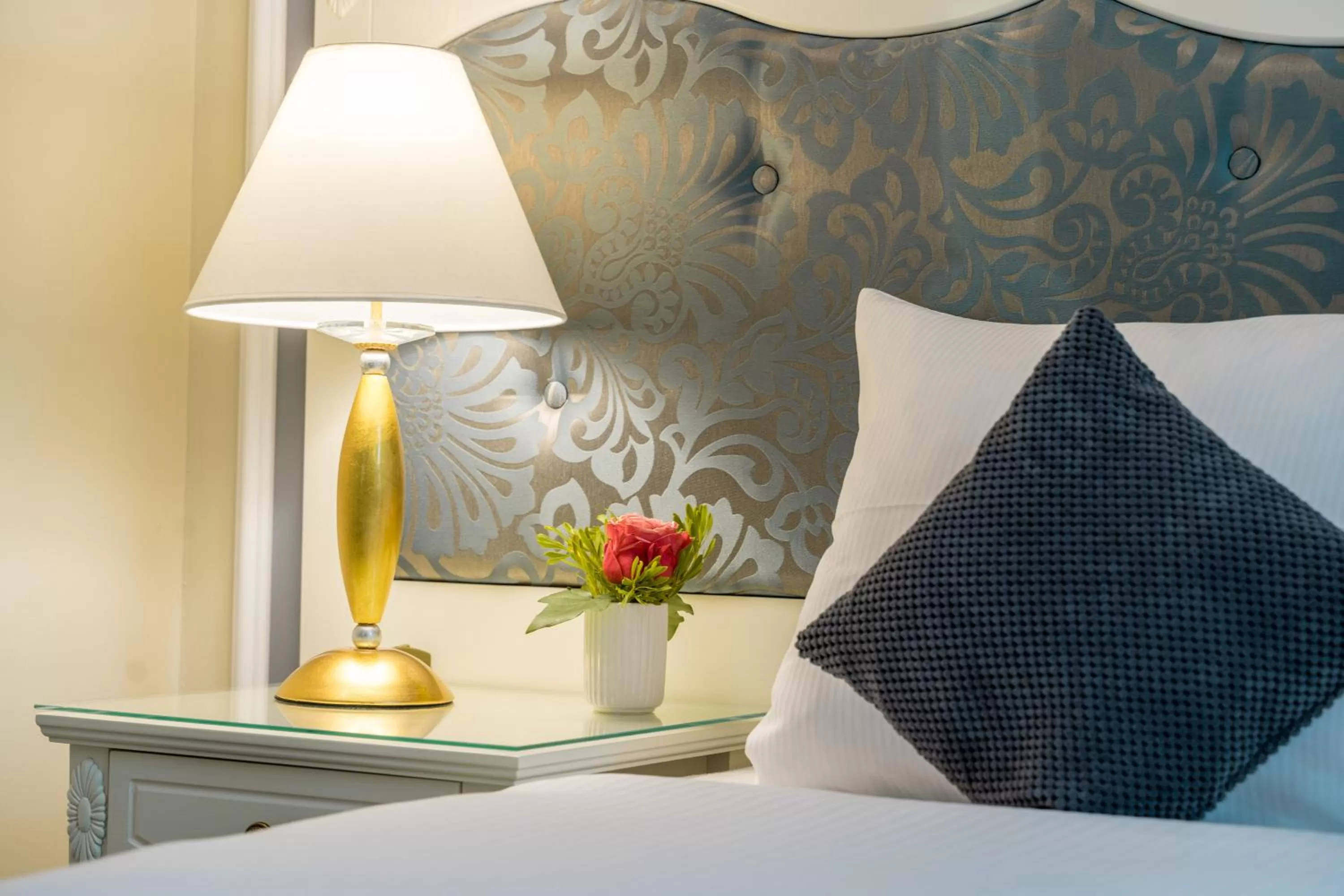 Photo of the whole room, Bed in Hotel Willa Flora