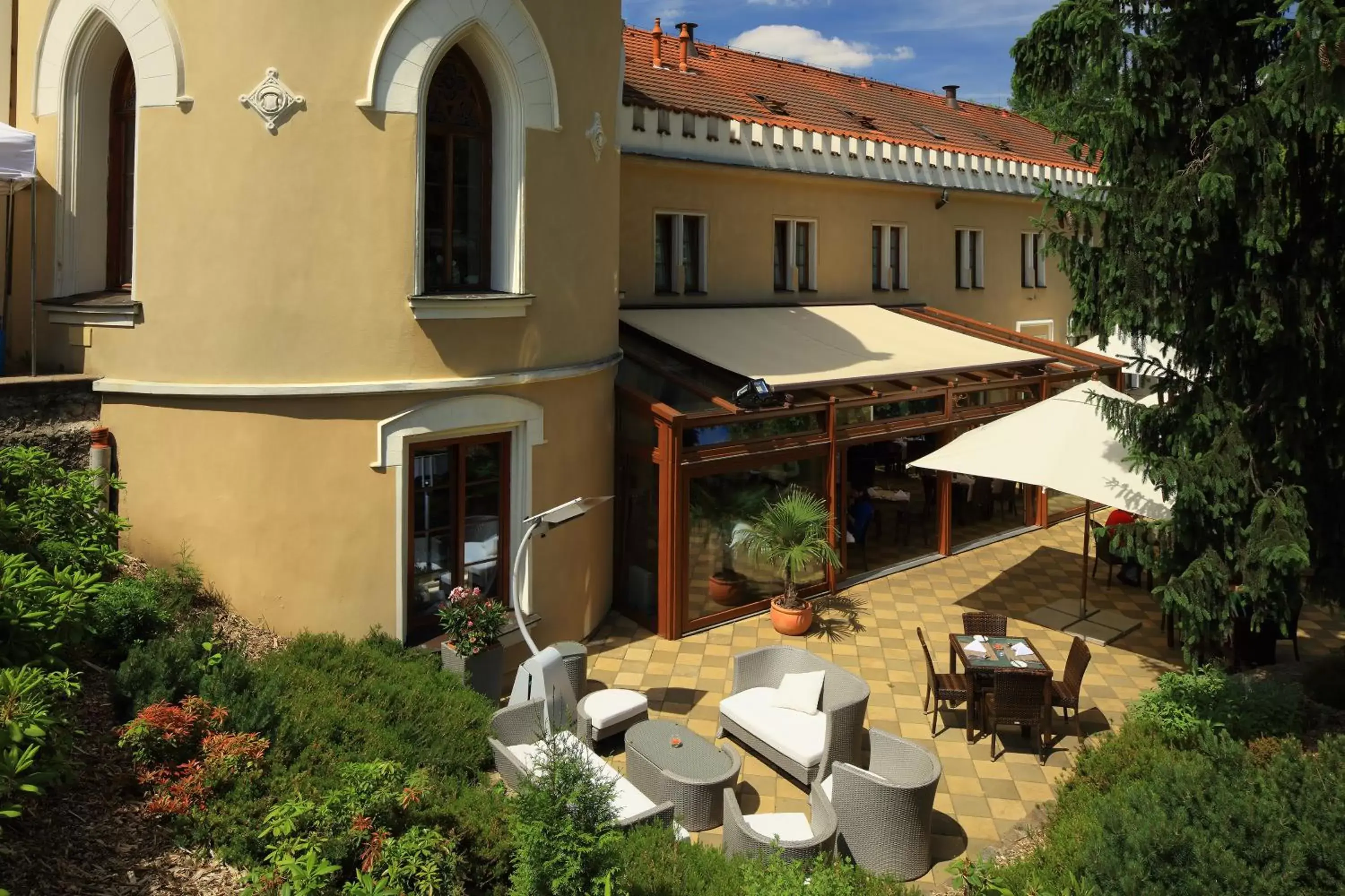 Restaurant/places to eat, Patio/Outdoor Area in Chateau St. Havel - Wellness Hotel