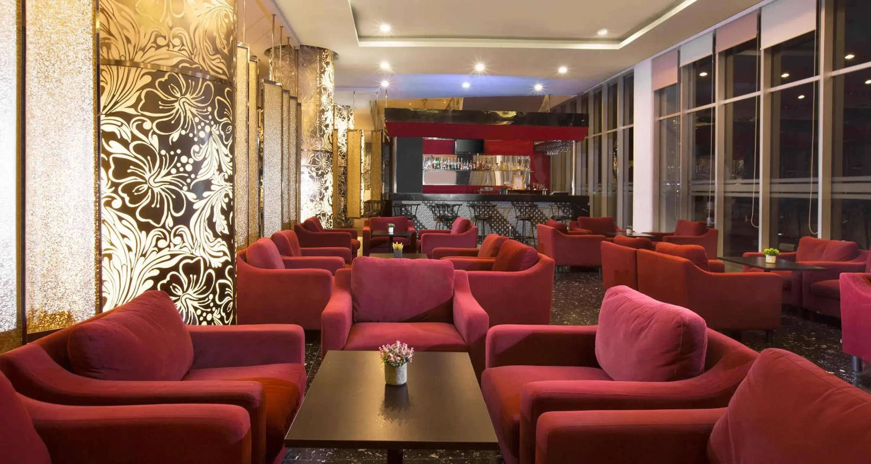 Communal lounge/ TV room, Lounge/Bar in Atria Hotel Magelang