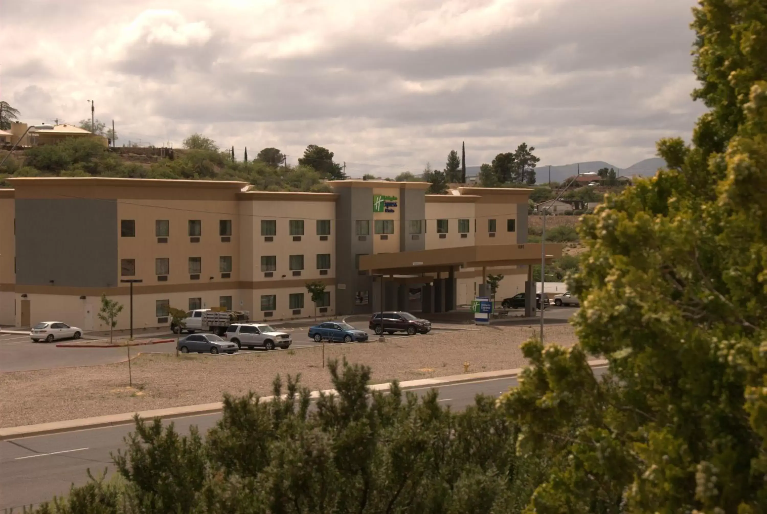 Property Building in Holiday Inn Express & Suites Globe, an IHG Hotel