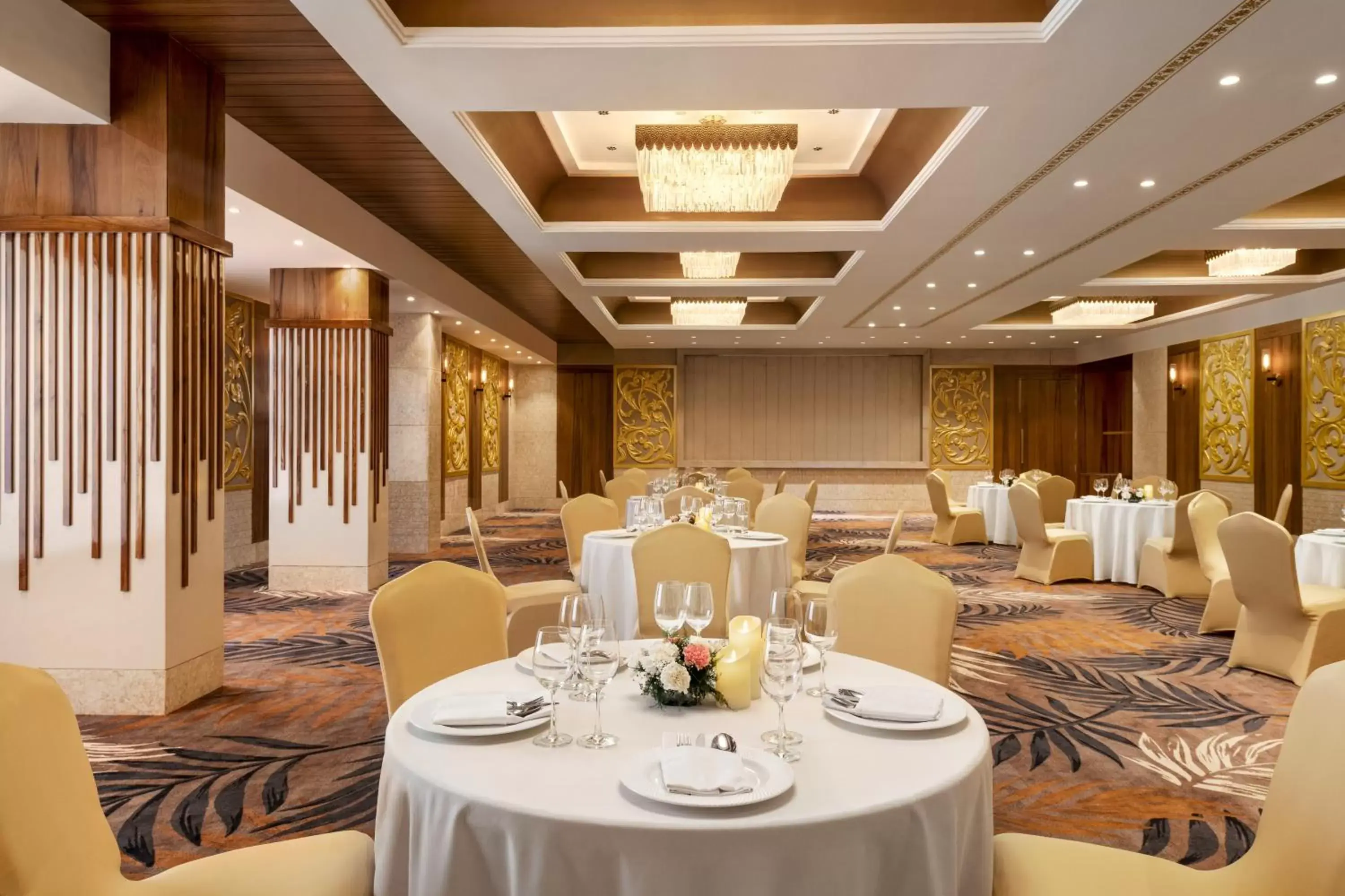 Banquet/Function facilities, Banquet Facilities in Howard Johnson by Wyndham Udaipur Roop Nagar