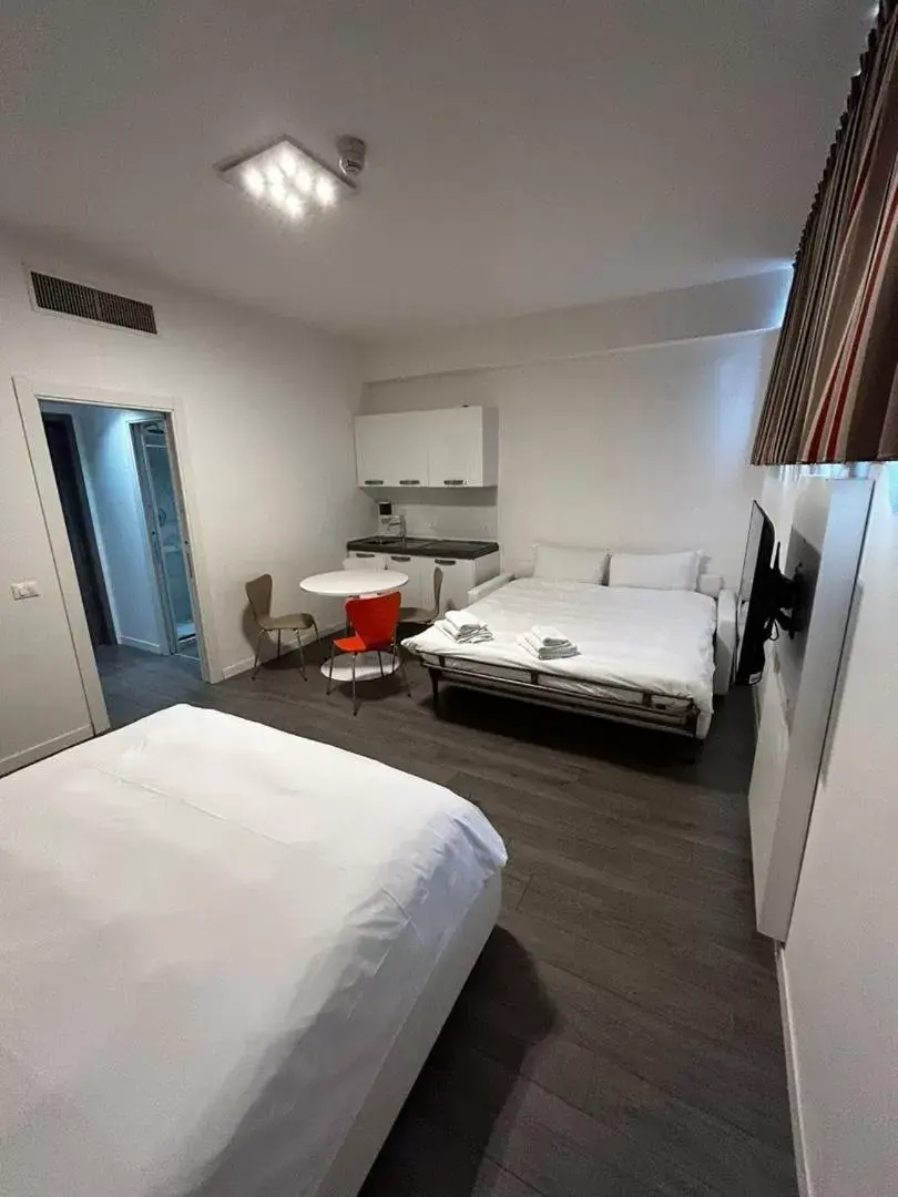 Photo of the whole room, Bed in Fasthotel Linate