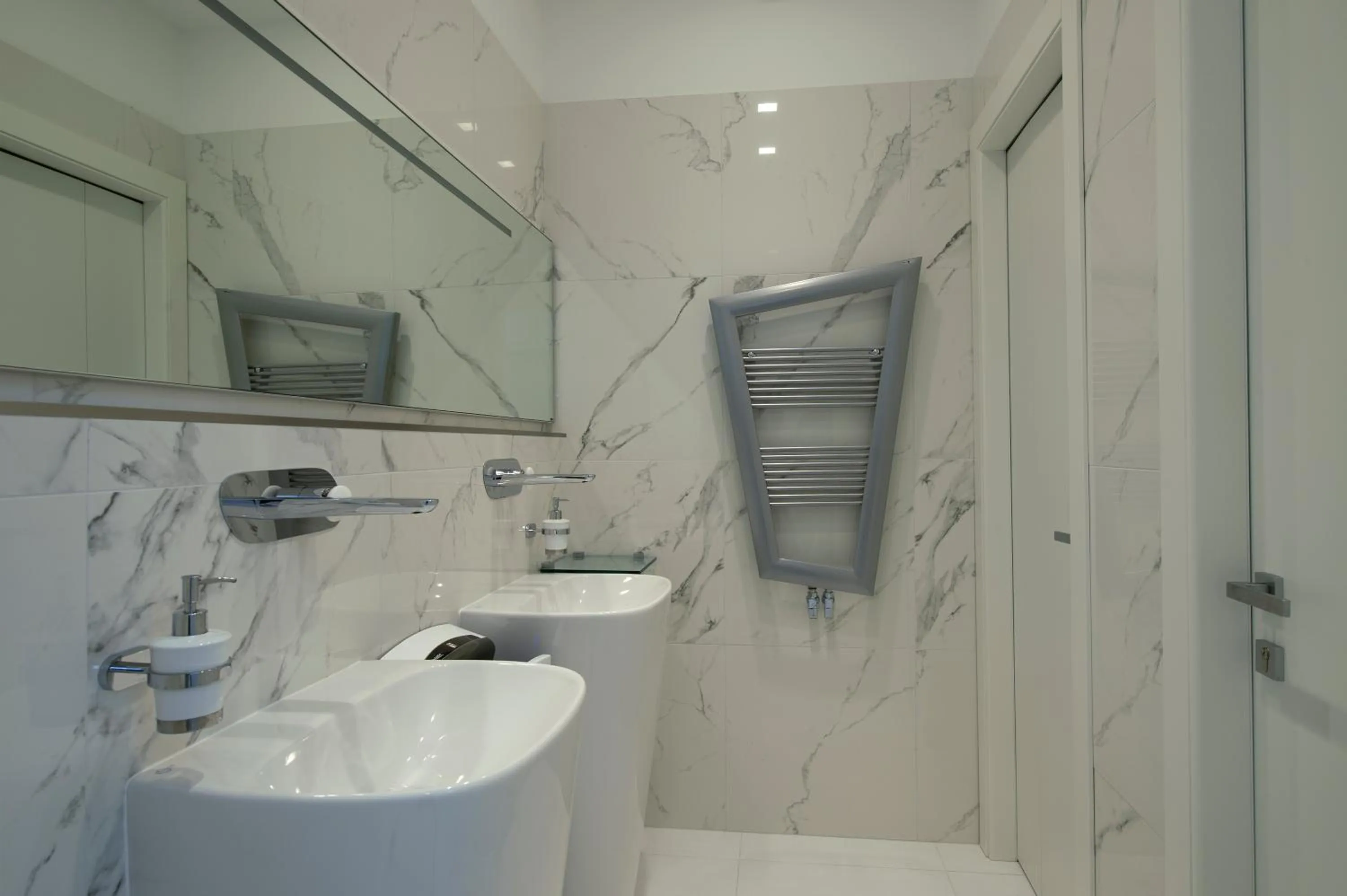 Bathroom in Gatto Bianco Mia Aparthotel