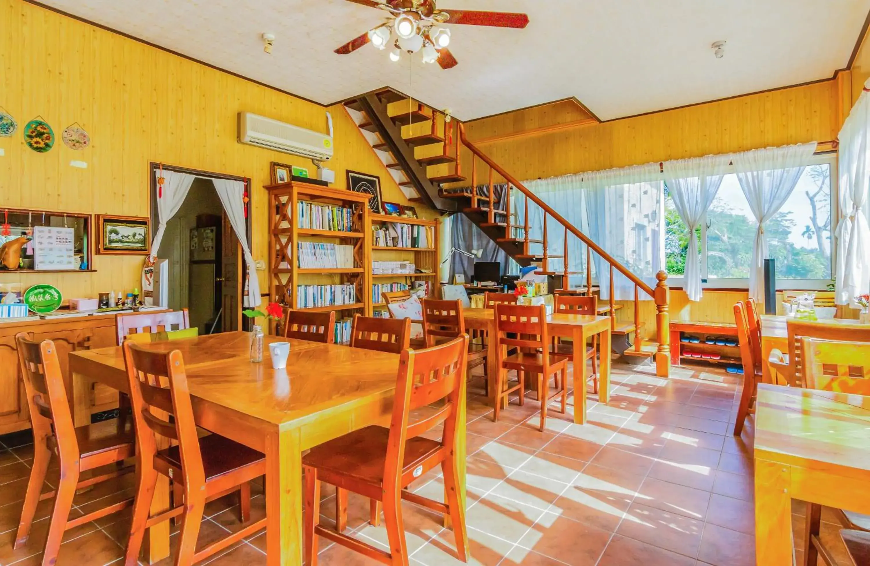 Restaurant/places to eat in Dream Home B&B Restaurant/places to eat in Dream Home B&B