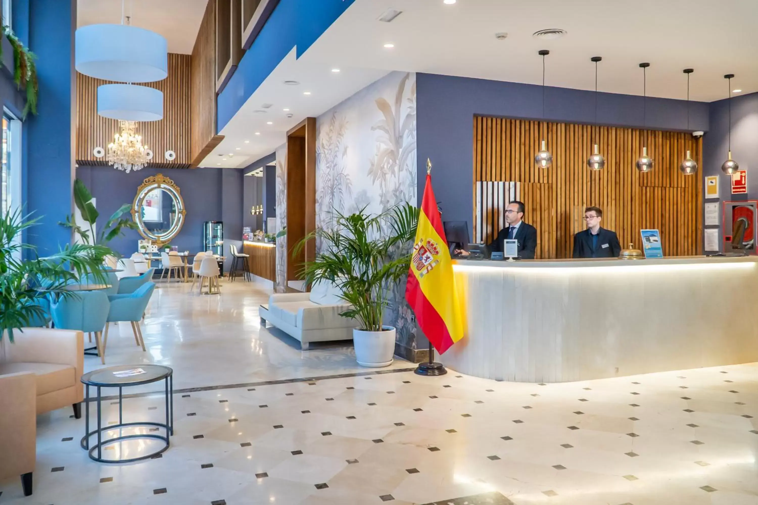 Staff, Lobby/Reception in Hotel Spa Cádiz Plaza