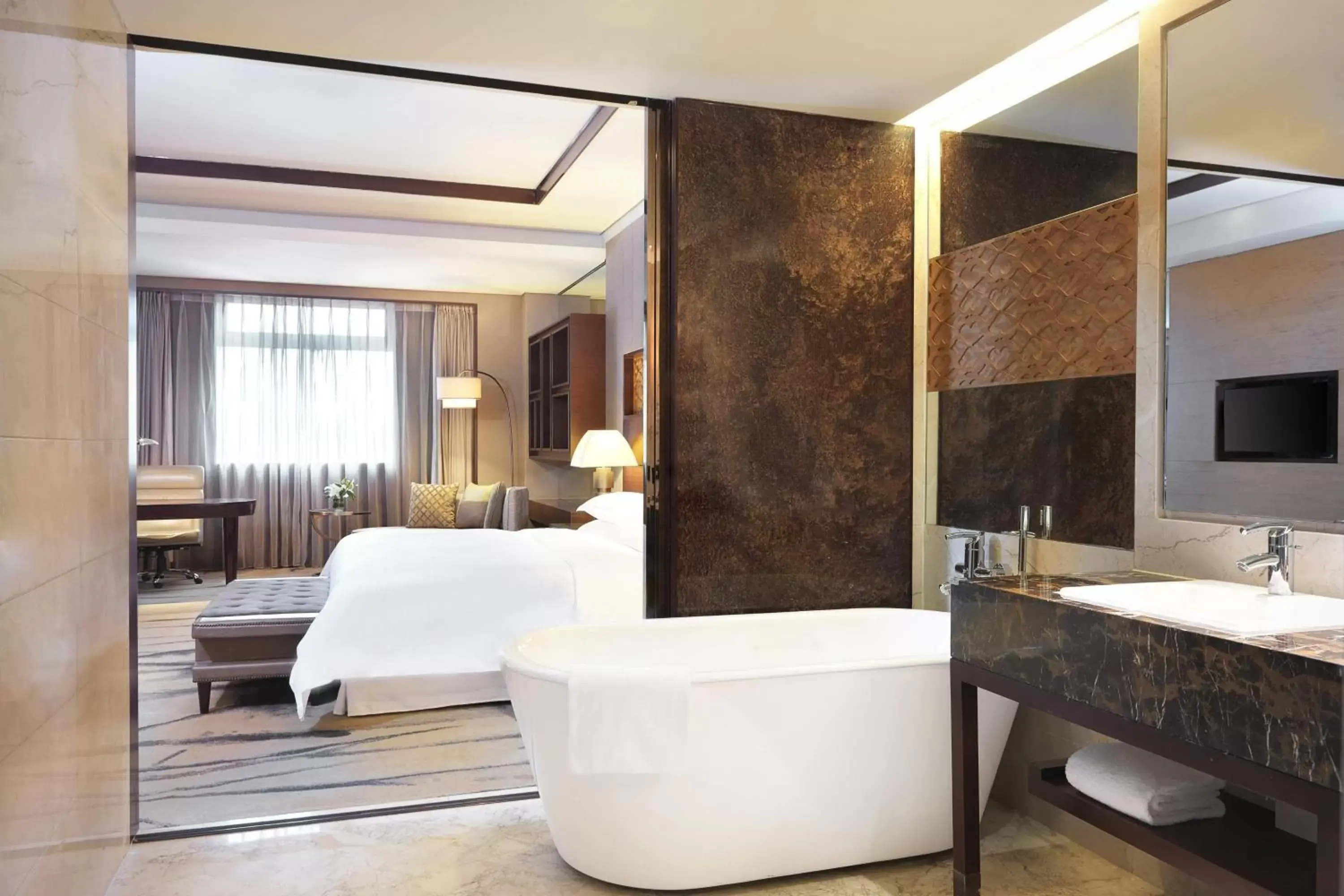 Photo of the whole room, Bathroom in Sheraton Xi'an North City Hotel