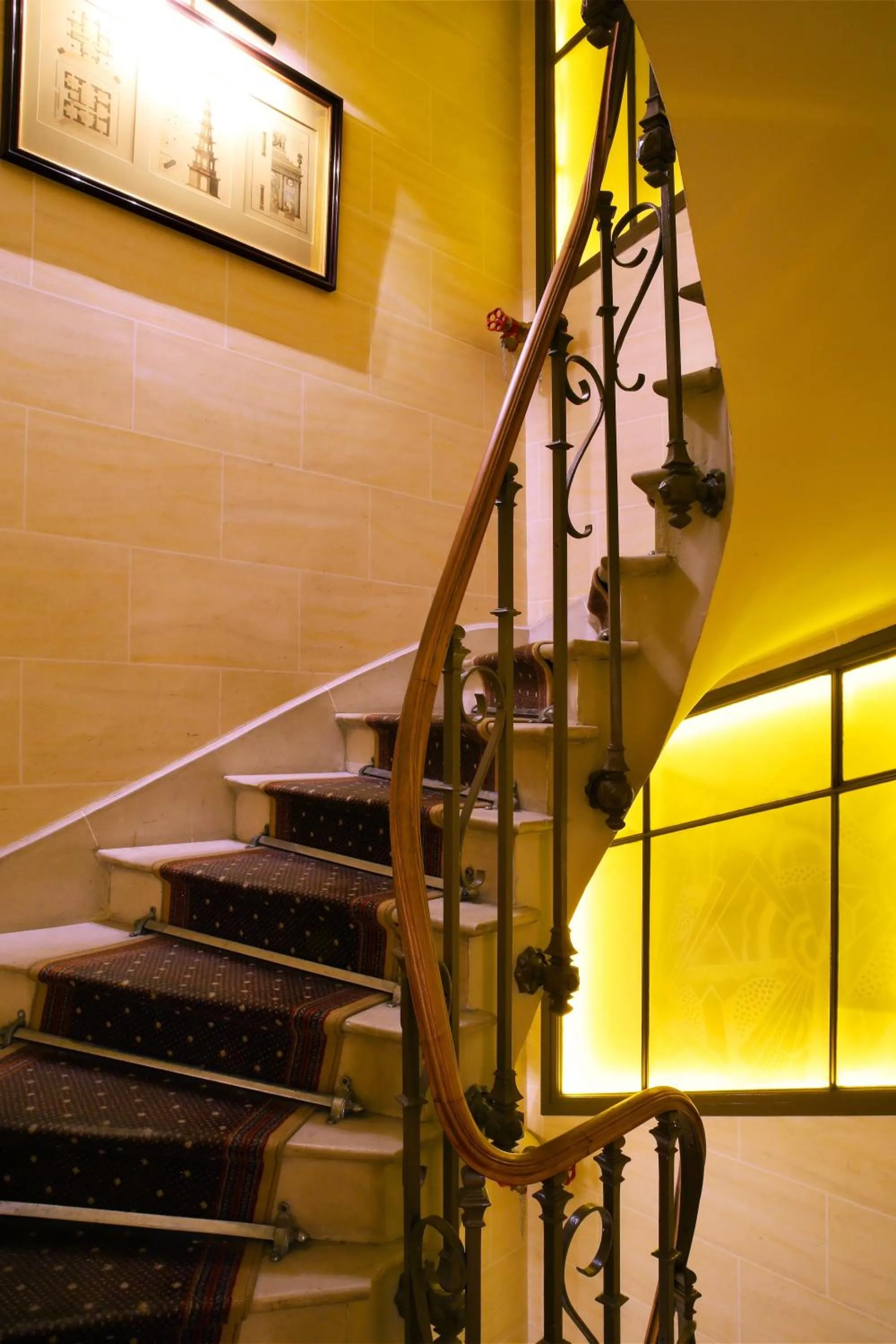 Lobby or reception in Best Western Premier Trocadero La Tour